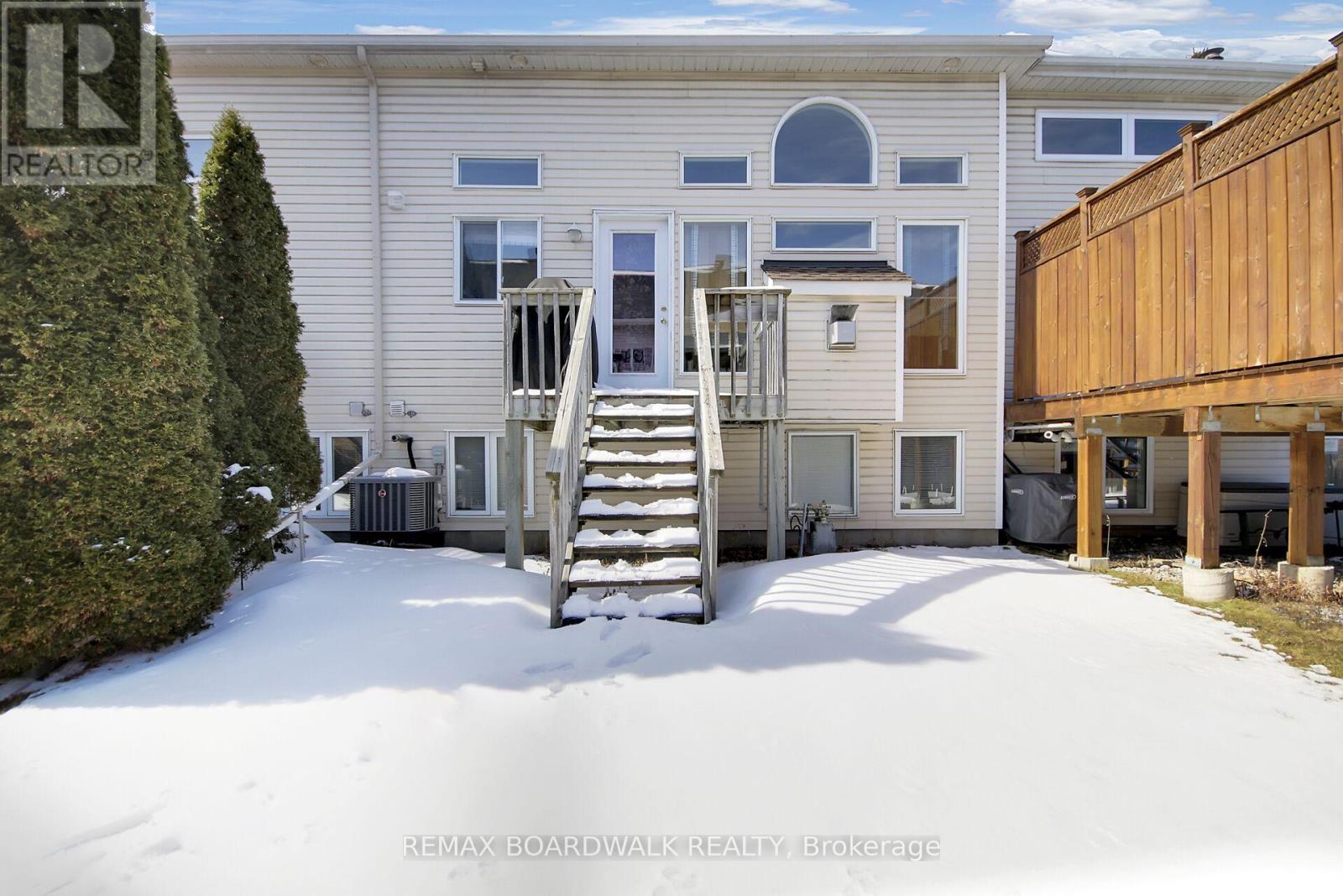 5 Maple Park Private, Ottawa, Ontario  K1T 4A6 - Photo 42 - X12917830