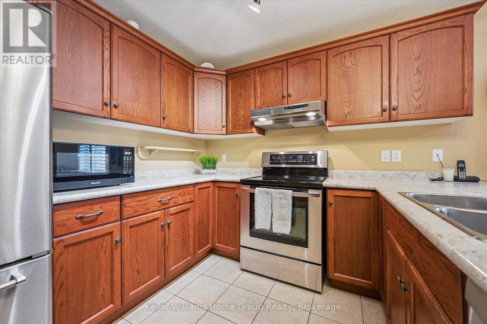 75 Patrick Boulevard, Centre Wellington, Ontario  N0B 1S0 - Photo 14 - X12883444