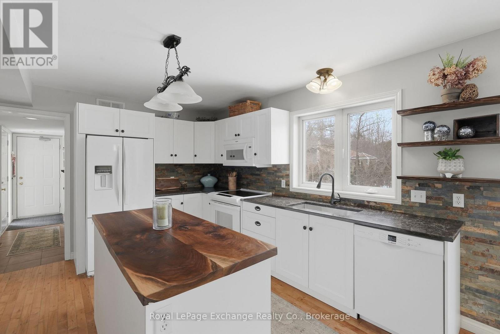 7 Craig Drive, Kincardine, Ontario  N2Z 2X6 - Photo 22 - X12917786