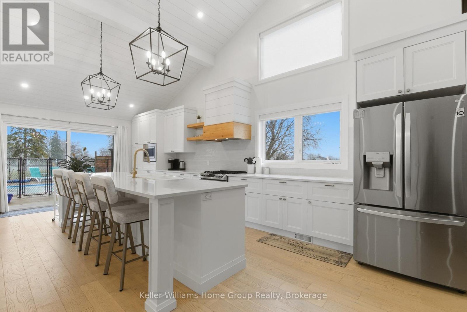 989 Northfield Drive E, Woolwich, Ontario  N0B 1N0 - Photo 6 - X12917796