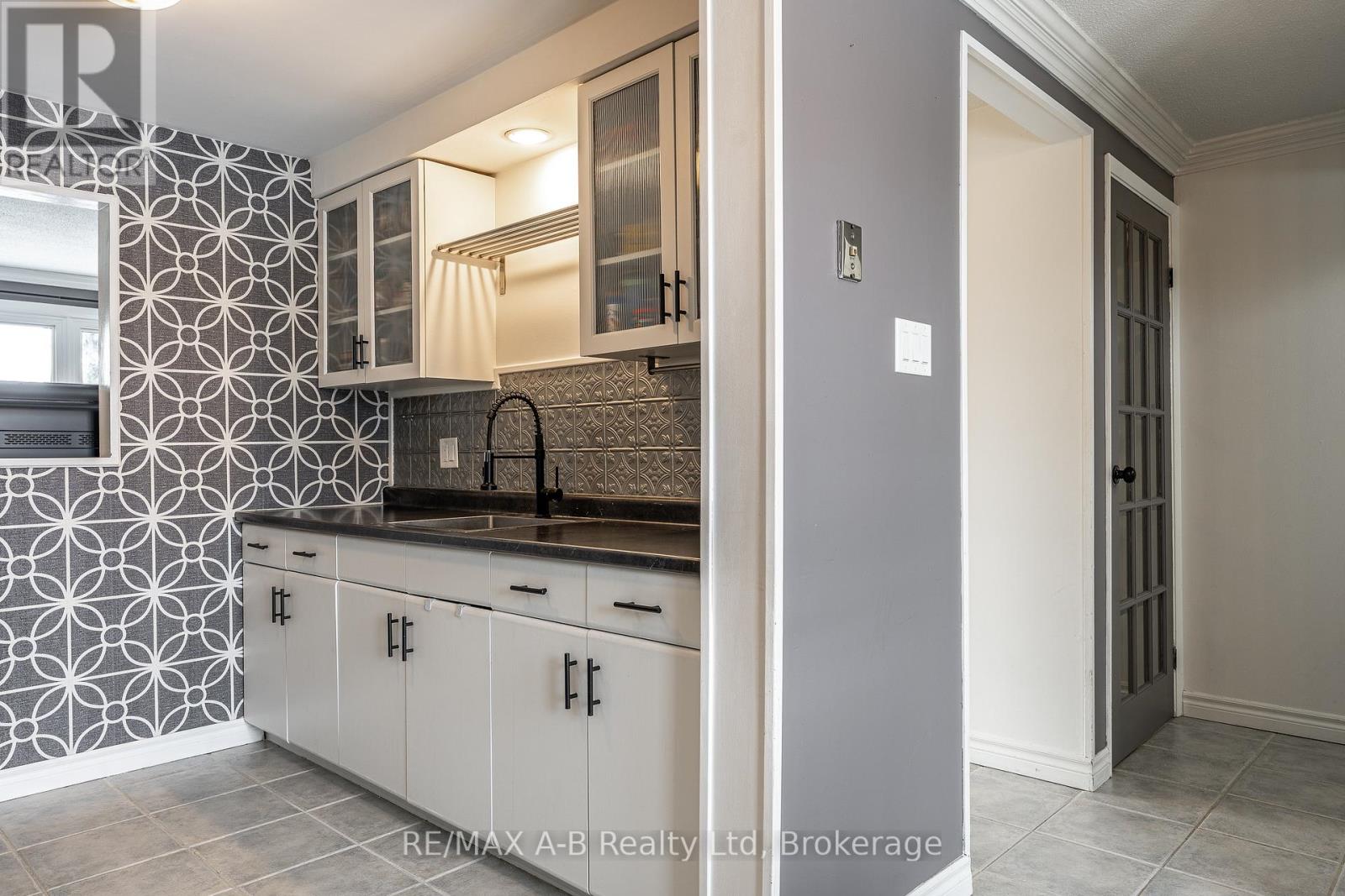 24 - 91 Avonwood Drive, Stratford, Ontario  N4Z 1B2 - Photo 11 - X12917814