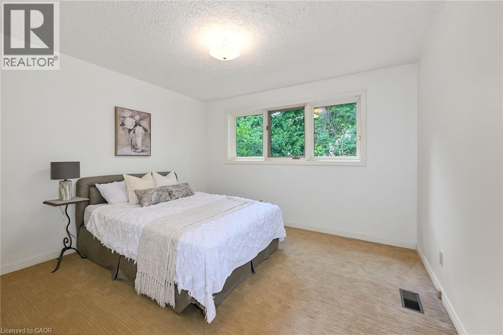 33 Walnut Drive, Guelph, Ontario  N1E 4B4 - Photo 30 - 40804729