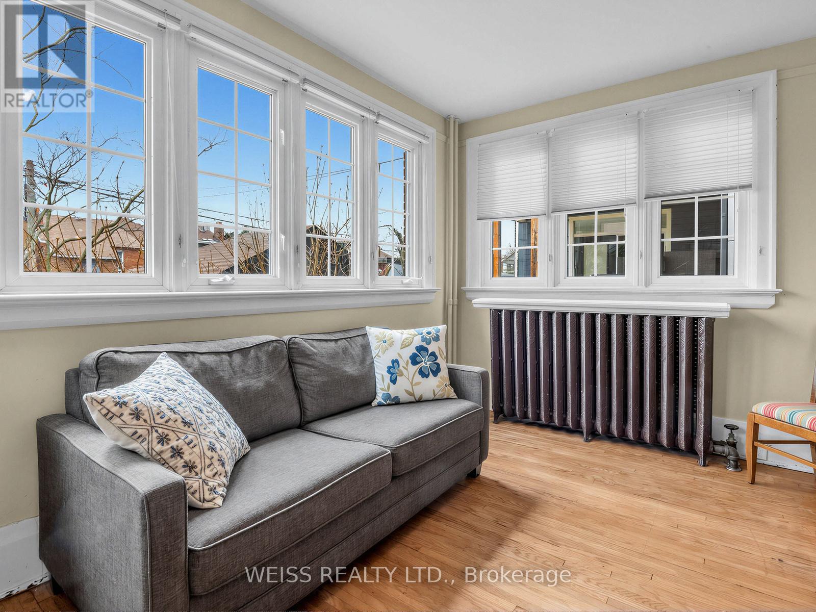 42 Crang Avenue, Toronto, Ontario  M6E 2Z9 - Photo 13 - C12917812