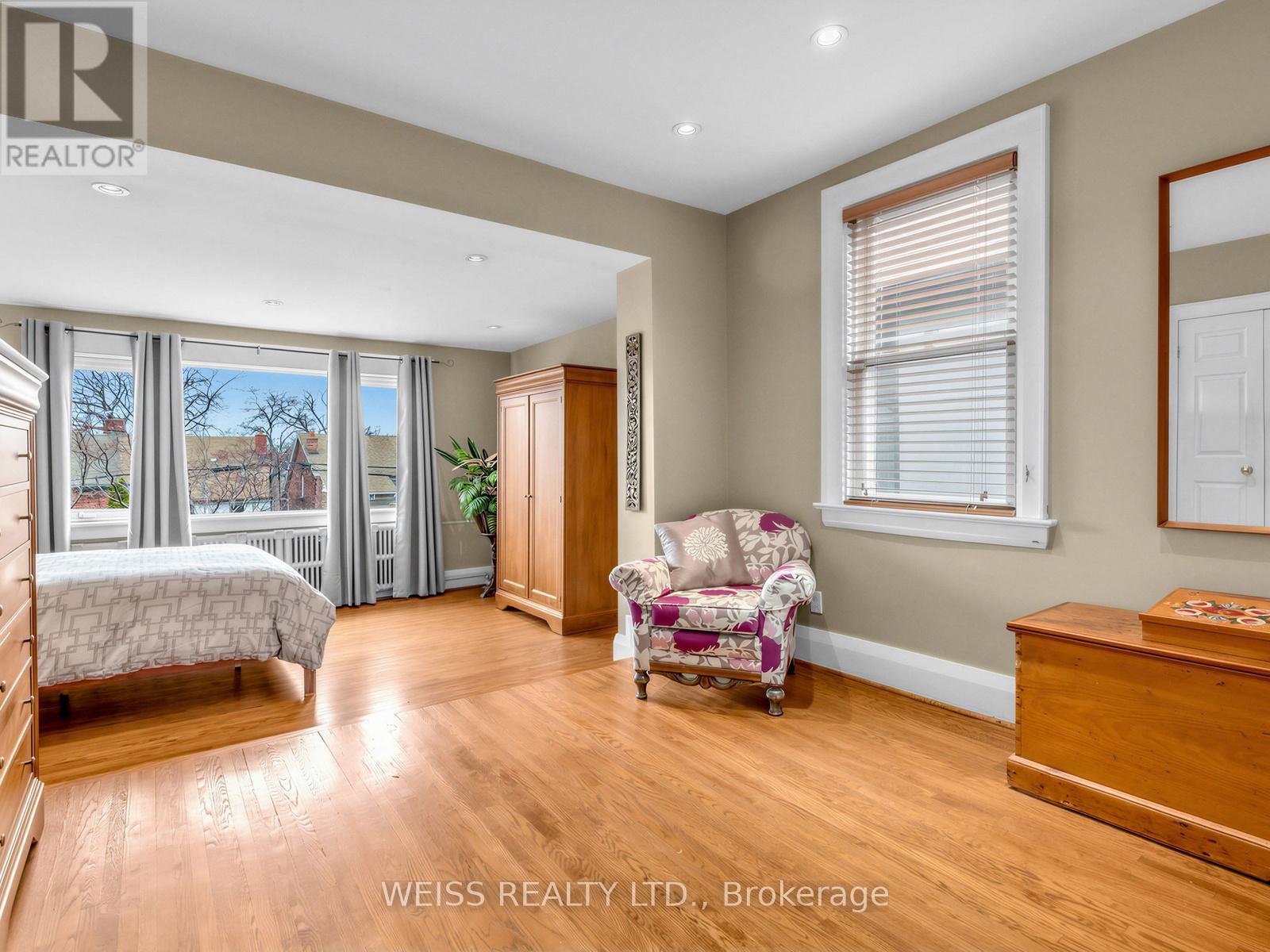 42 Crang Avenue, Toronto, Ontario  M6E 2Z9 - Photo 19 - C12917812