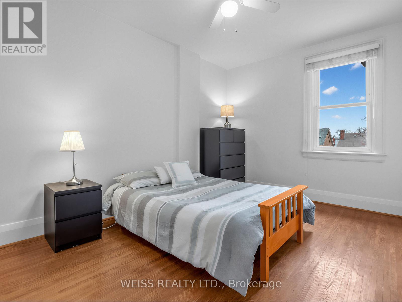 42 Crang Avenue, Toronto, Ontario  M6E 2Z9 - Photo 23 - C12917812