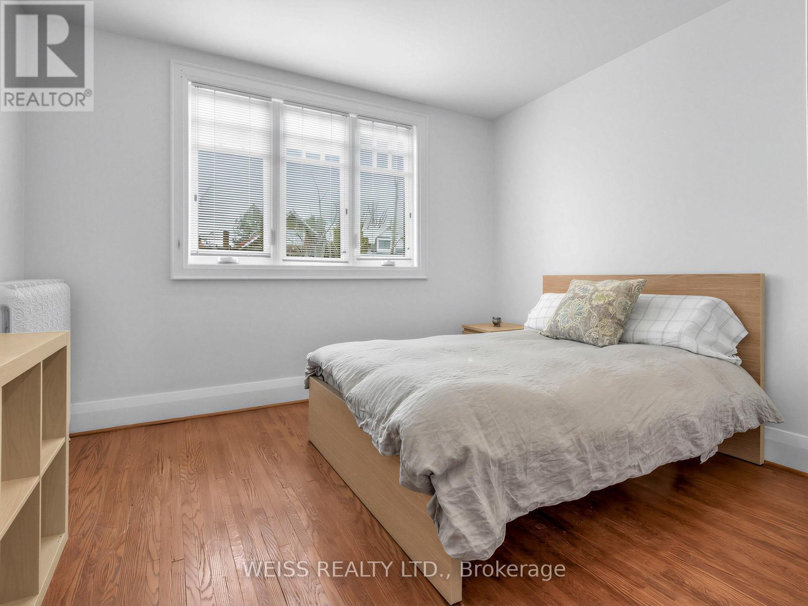 42 Crang Avenue, Toronto, Ontario  M6E 2Z9 - Photo 24 - C12917812