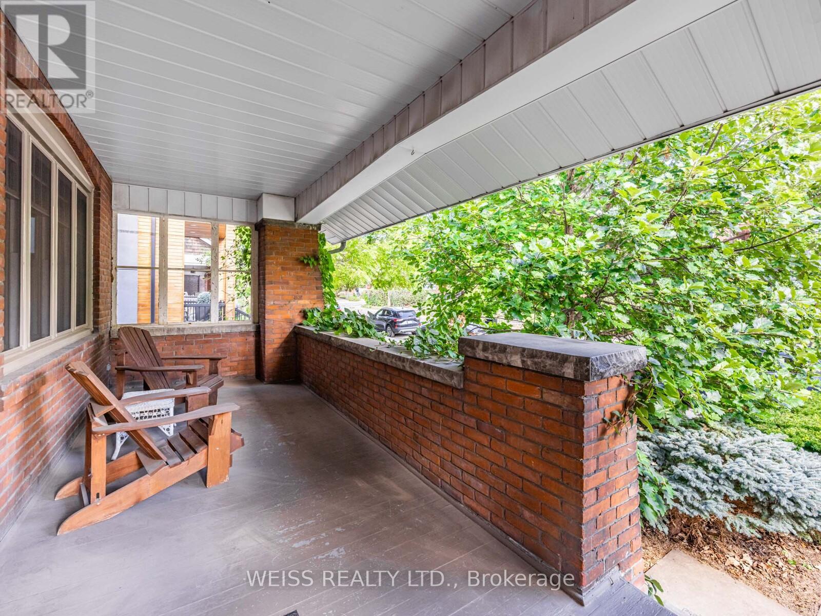 42 Crang Avenue, Toronto, Ontario  M6E 2Z9 - Photo 3 - C12917812