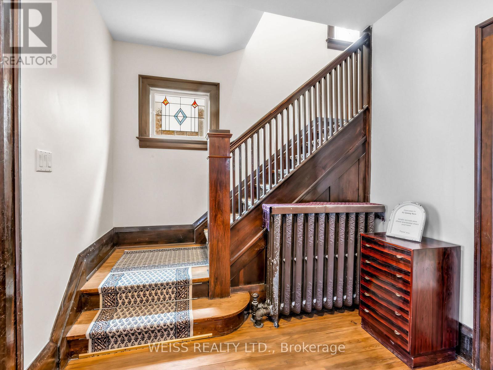 42 Crang Avenue, Toronto, Ontario  M6E 2Z9 - Photo 5 - C12917812