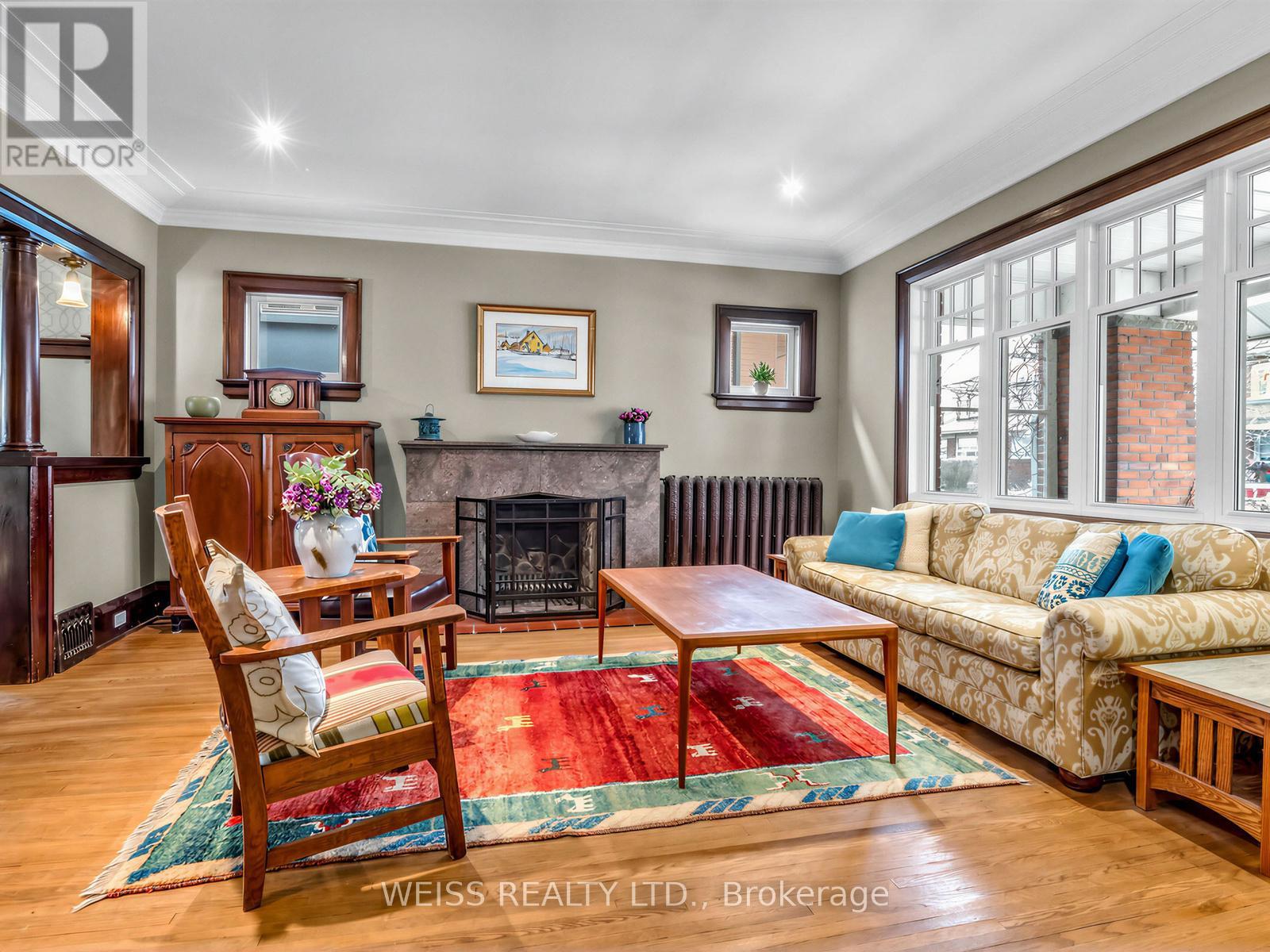 42 Crang Avenue, Toronto, Ontario  M6E 2Z9 - Photo 6 - C12917812