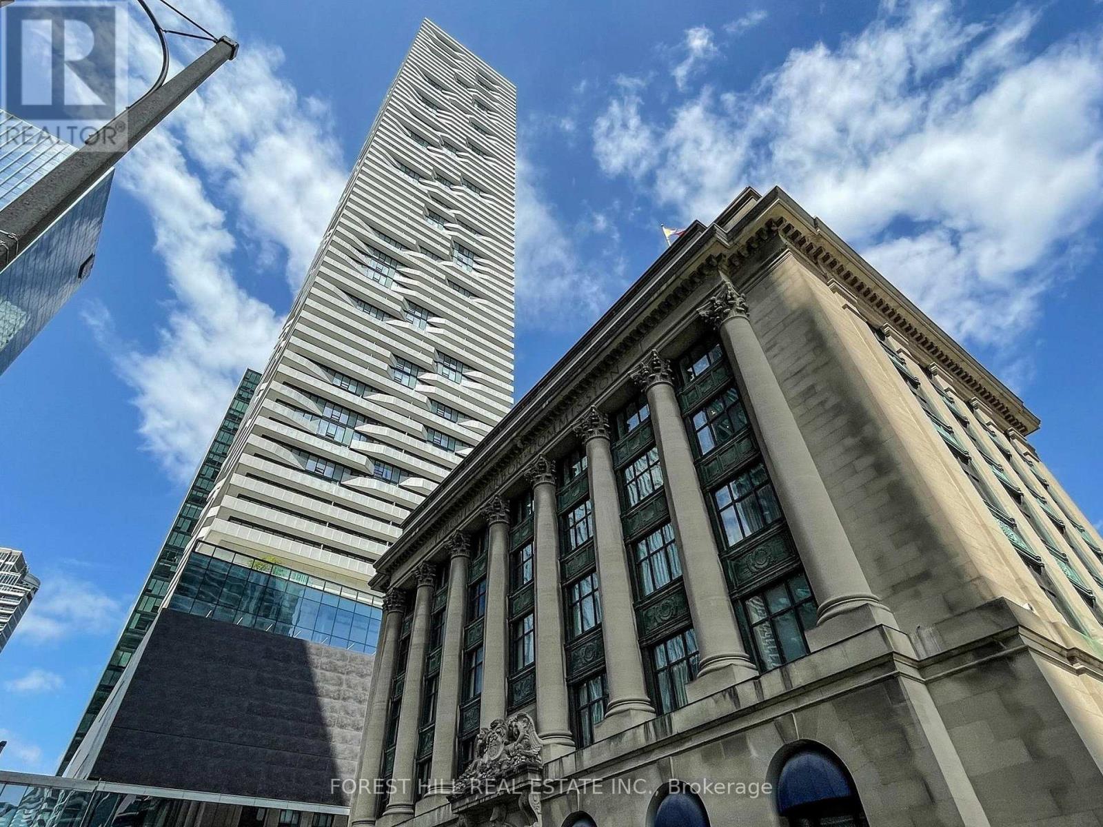 2208 - 100 HARBOUR STREET, Toronto, Ontario