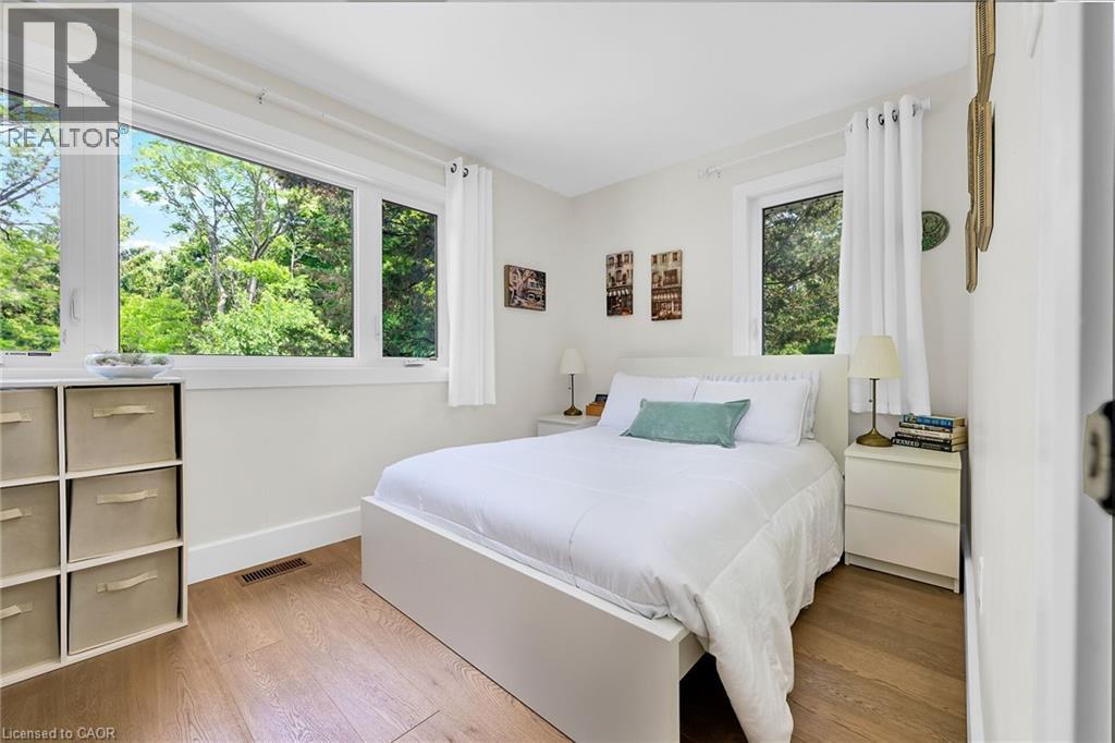 140 Wellington Street, Waterdown, Ontario  L0R 2H0 - Photo 25 - 40810517