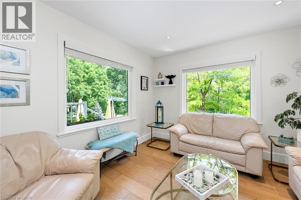 140 Wellington Street, Waterdown, Ontario  L0R 2H0 - Photo 16 - 40810517