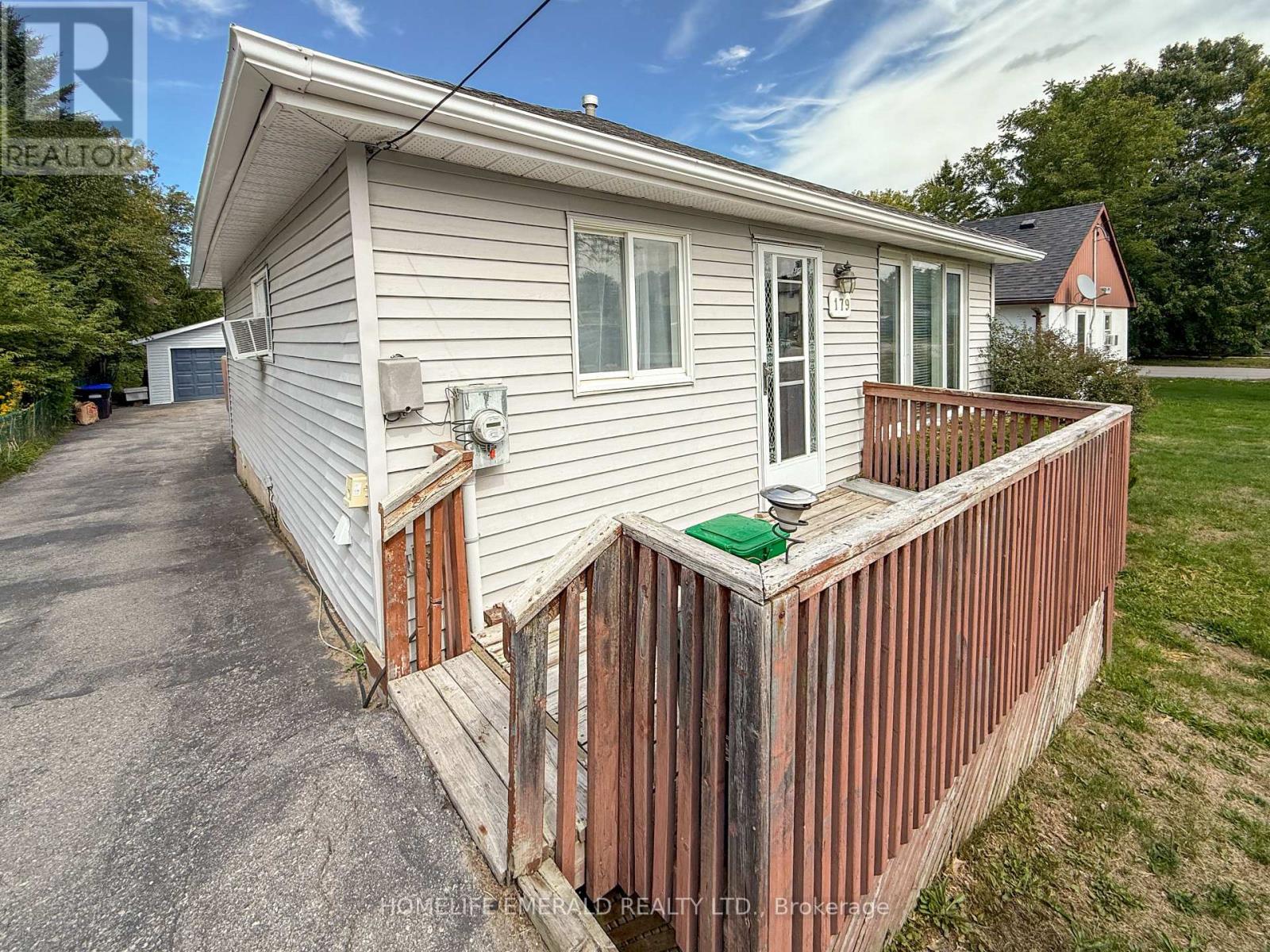 179 Margaret Street, Essa, Ontario  L0M 1B0 - Photo 2 - N12917782