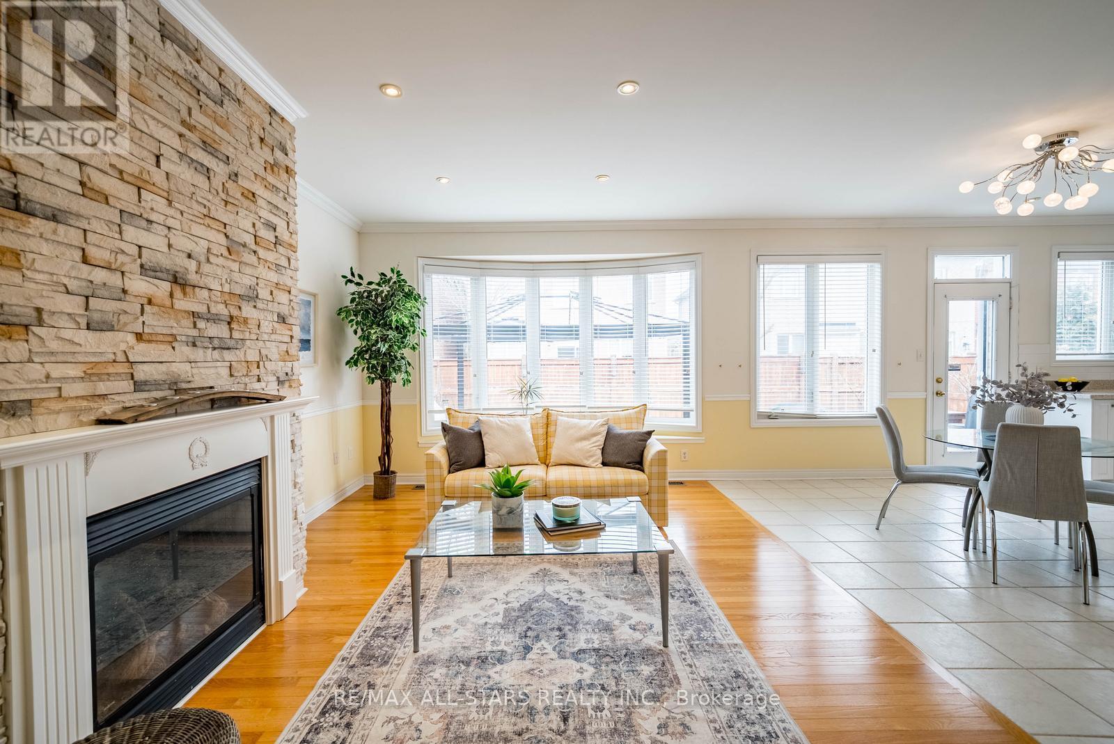 51 Waite Crescent, Whitchurch-Stouffville, Ontario  L4A 0B8 - Photo 21 - N12917794