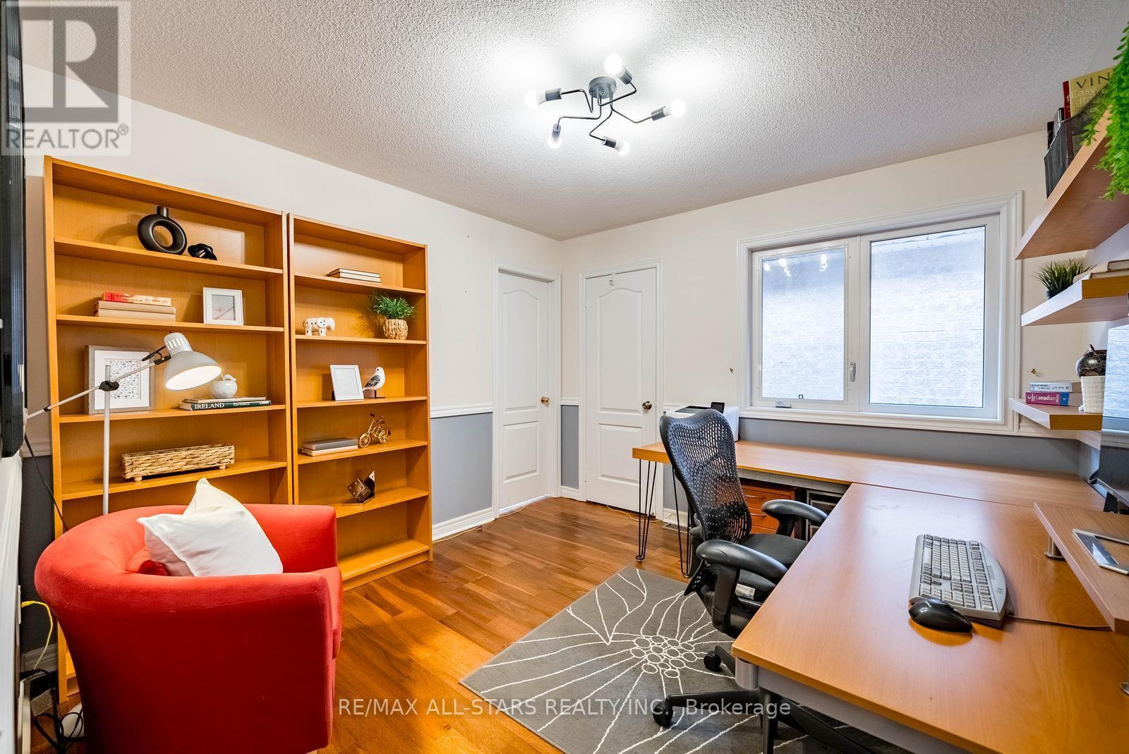 51 Waite Crescent, Whitchurch-Stouffville, Ontario  L4A 0B8 - Photo 28 - N12917794