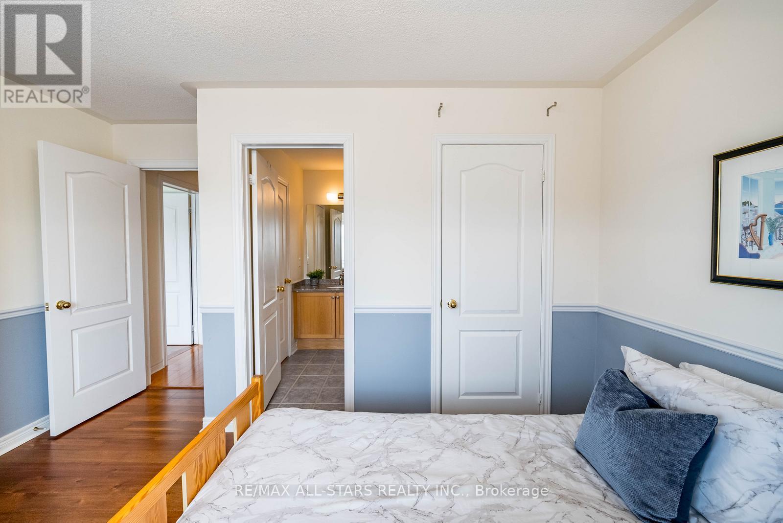 51 Waite Crescent, Whitchurch-Stouffville, Ontario  L4A 0B8 - Photo 35 - N12917794