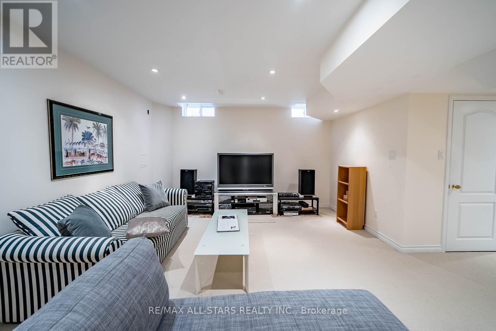 51 Waite Crescent, Whitchurch-Stouffville, Ontario  L4A 0B8 - Photo 39 - N12917794