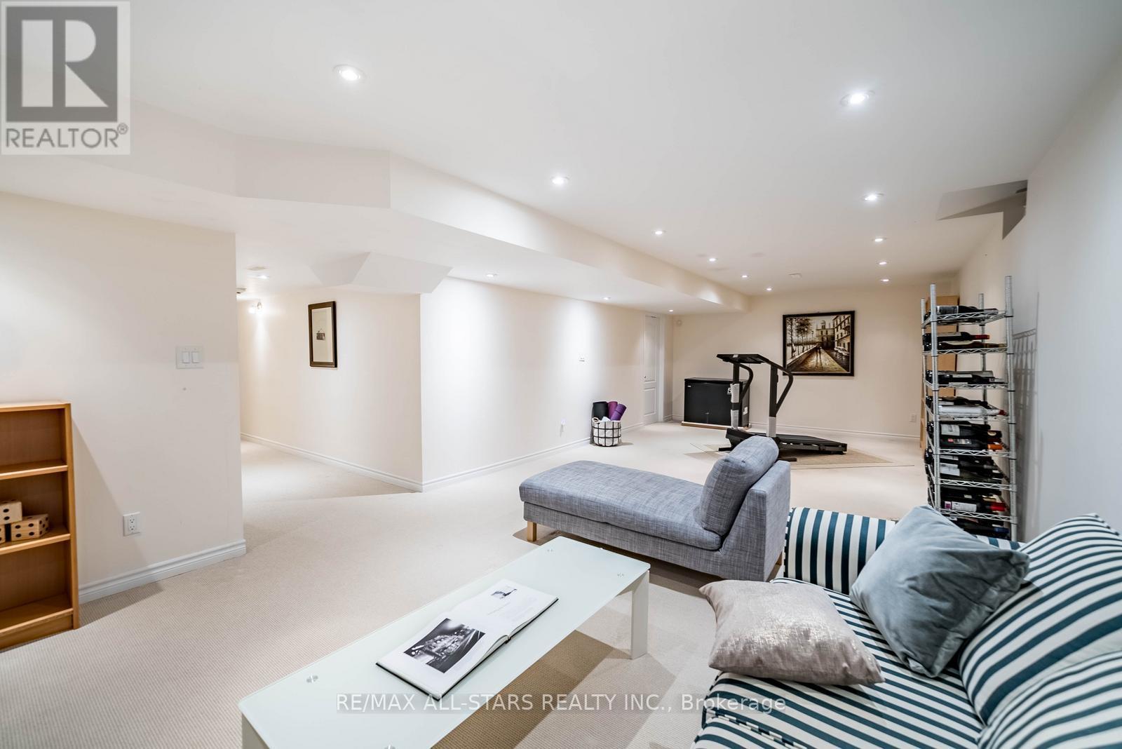 51 Waite Crescent, Whitchurch-Stouffville, Ontario  L4A 0B8 - Photo 40 - N12917794