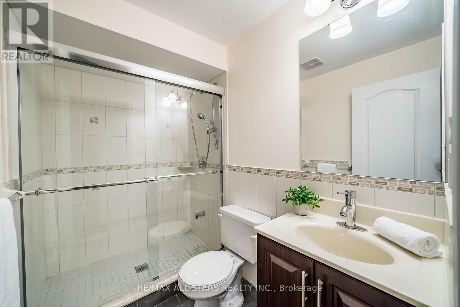 51 Waite Crescent, Whitchurch-Stouffville, Ontario  L4A 0B8 - Photo 42 - N12917794