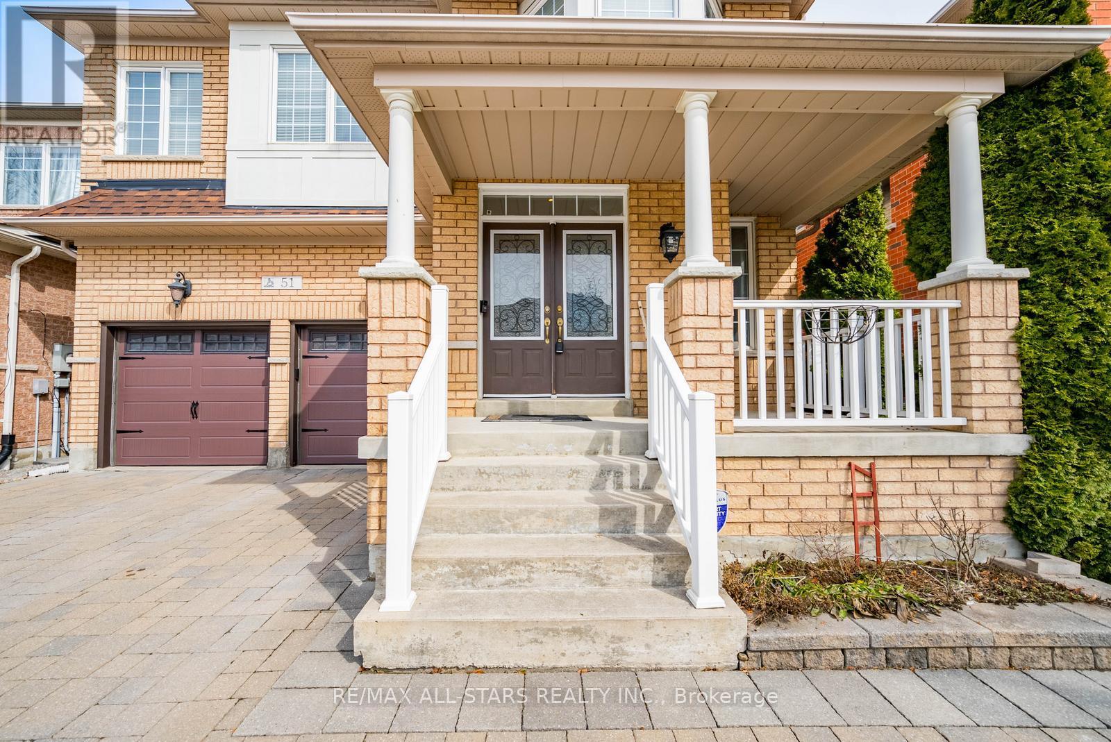 51 Waite Crescent, Whitchurch-Stouffville, Ontario  L4A 0B8 - Photo 5 - N12917794