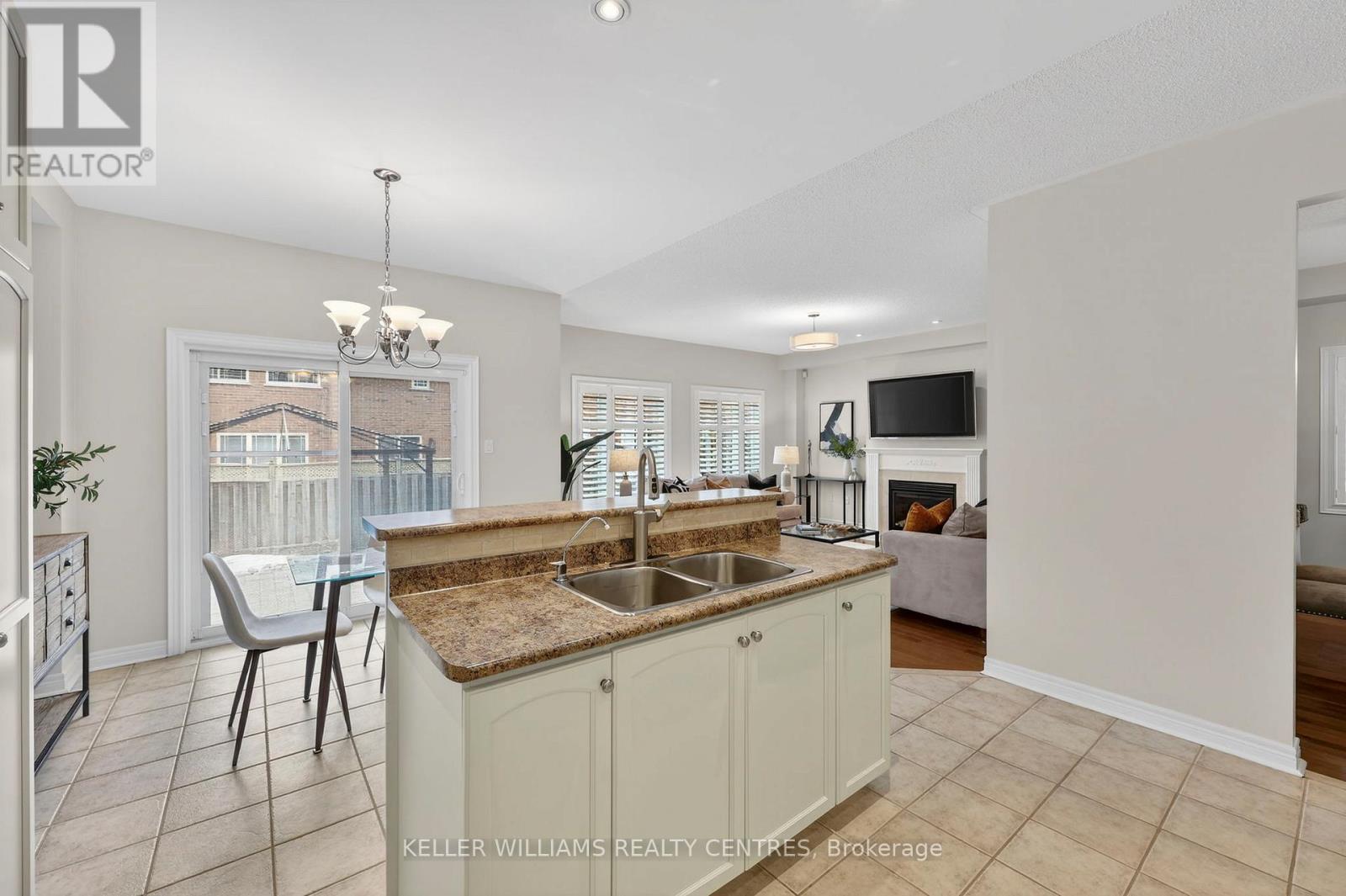 137 Woodbury Crescent, Newmarket, Ontario  L3X 2S5 - Photo 19 - N12917800