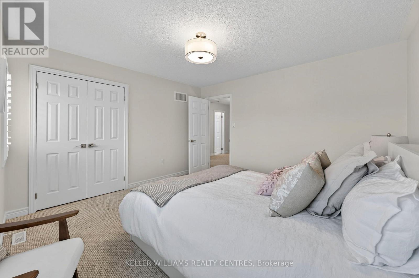 137 Woodbury Crescent, Newmarket, Ontario  L3X 2S5 - Photo 36 - N12917800