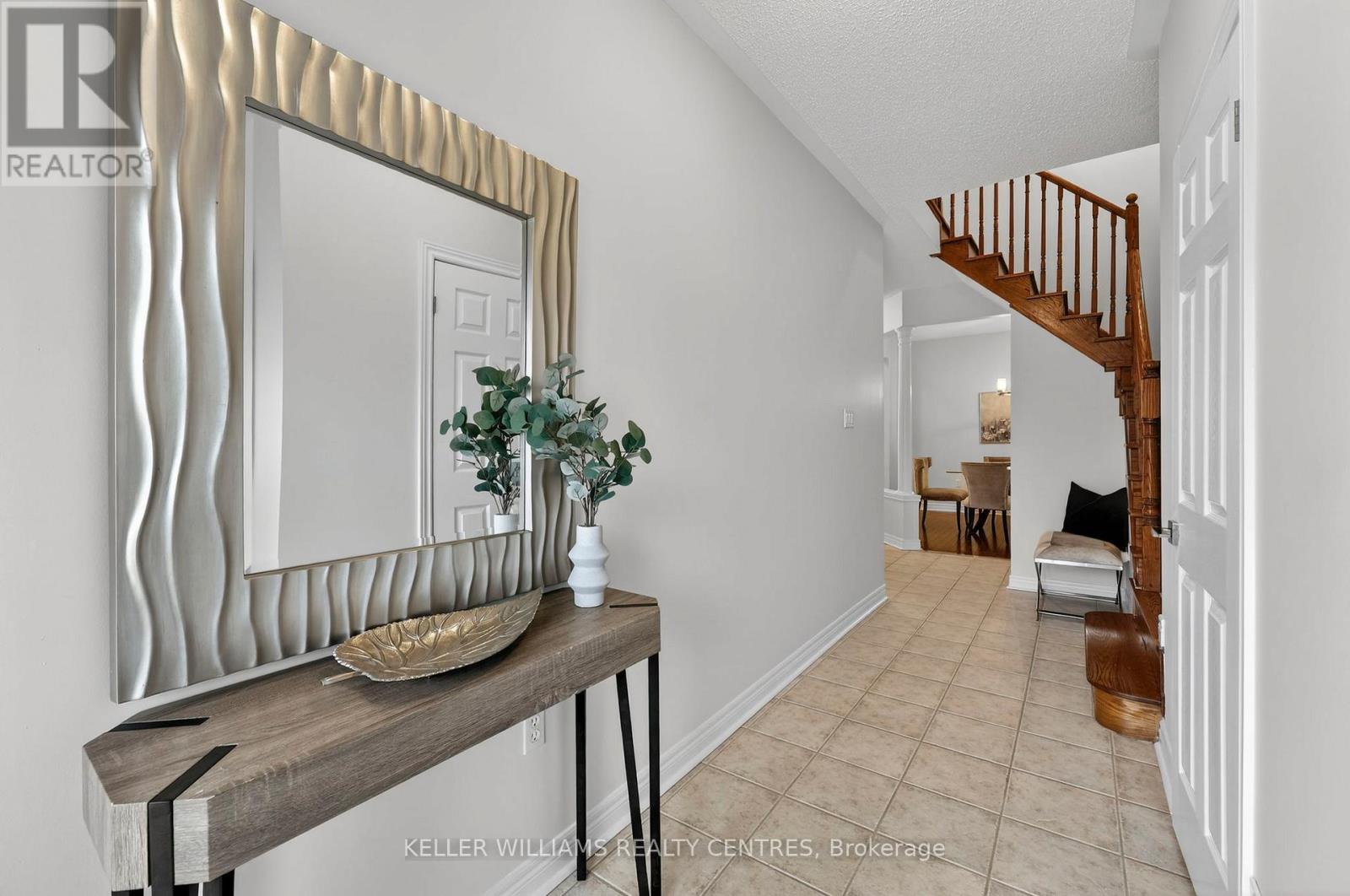 137 Woodbury Crescent, Newmarket, Ontario  L3X 2S5 - Photo 6 - N12917800