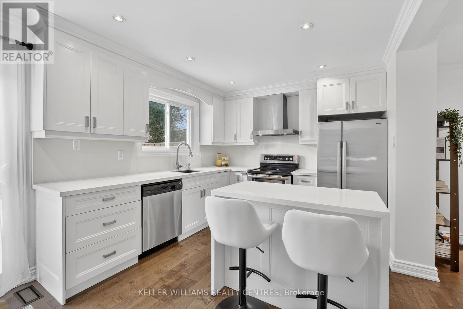 789 Elgin Street, Newmarket, Ontario  L3Y 3B9 - Photo 12 - N12917784