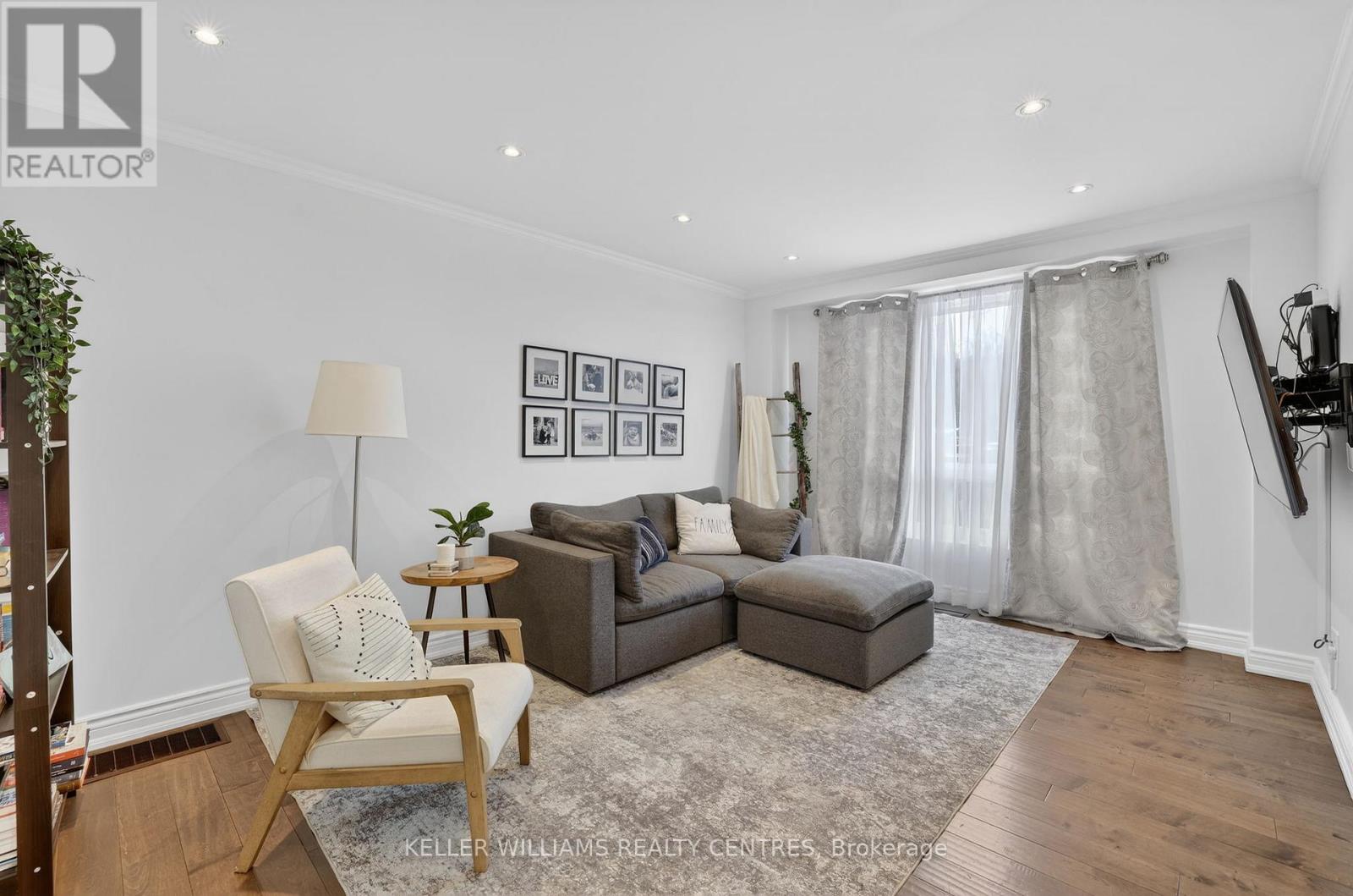 789 Elgin Street, Newmarket, Ontario  L3Y 3B9 - Photo 7 - N12917784