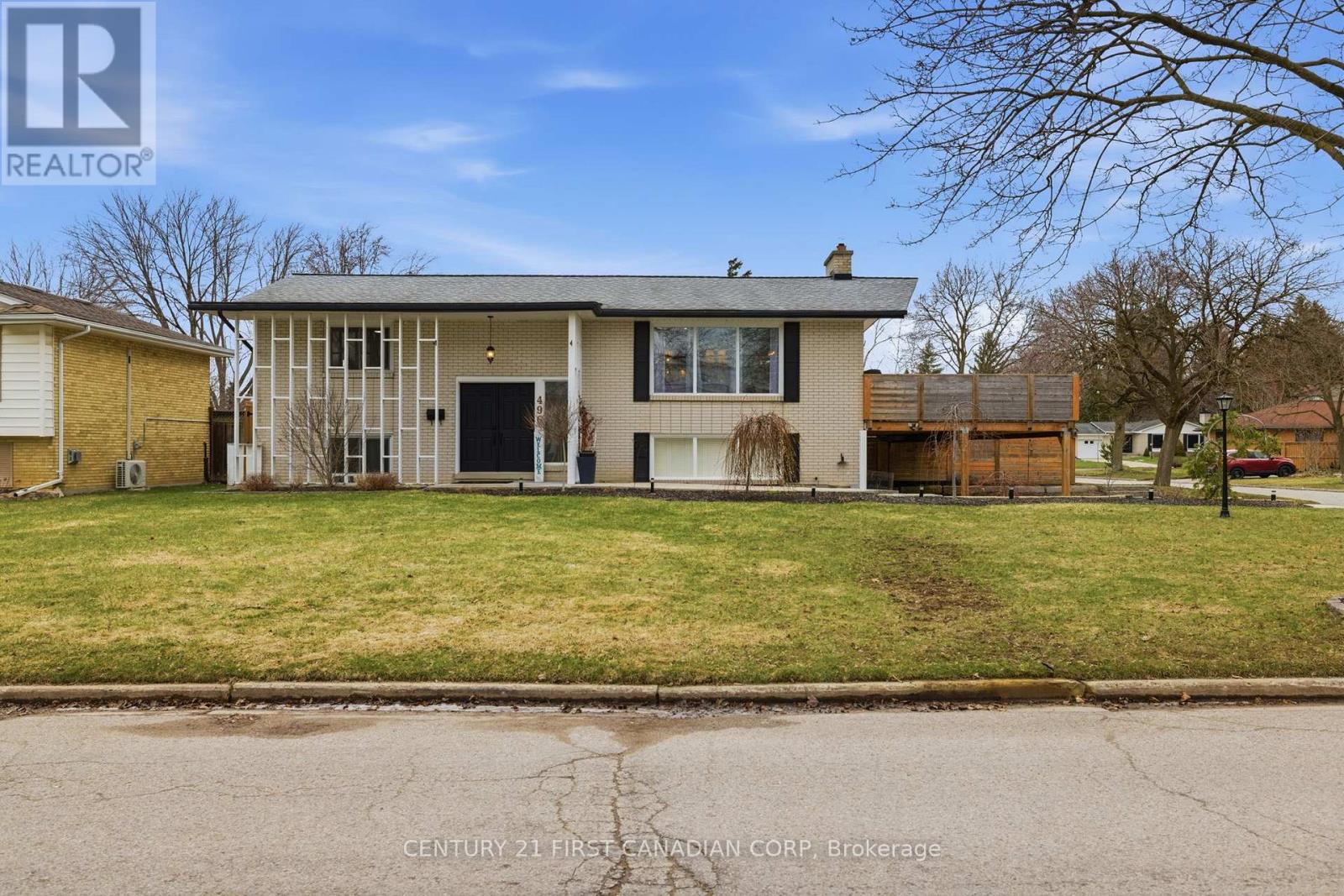 496 Chiddington Avenue, London South (South R), Ontario  N6C 2W2 - Photo 4 - X12917820