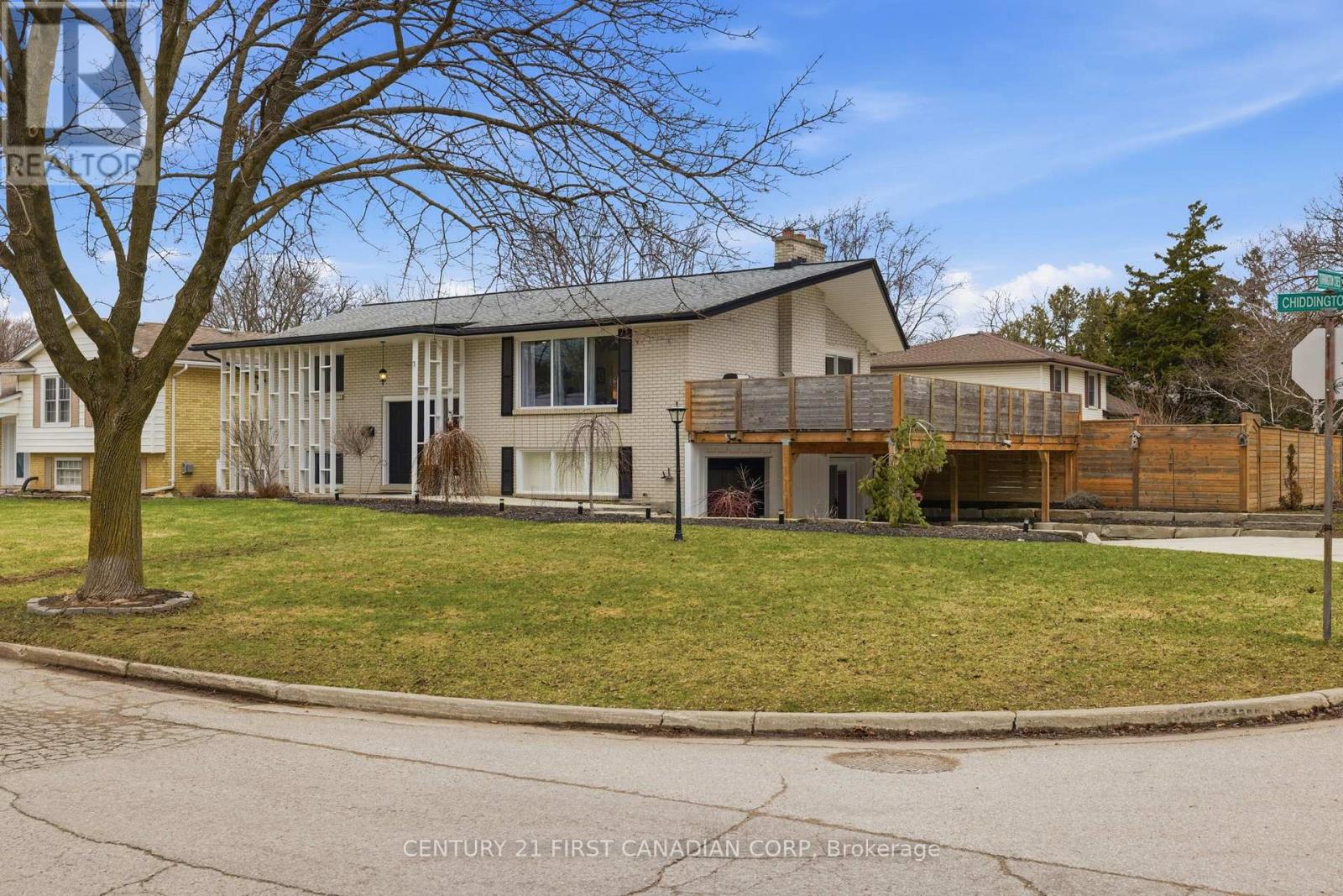 496 CHIDDINGTON AVENUE, London South, Ontario