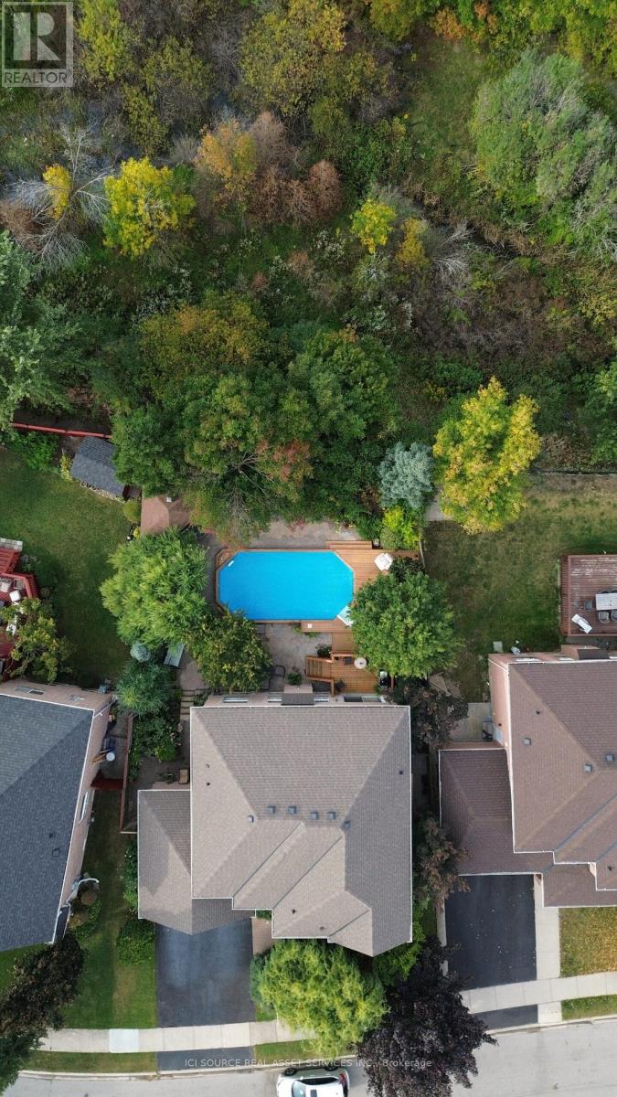 40 Maldives Crescent, Brampton (Vales Of Castlemore), Ontario  L6P 1L3 - Photo 18 - W12917790