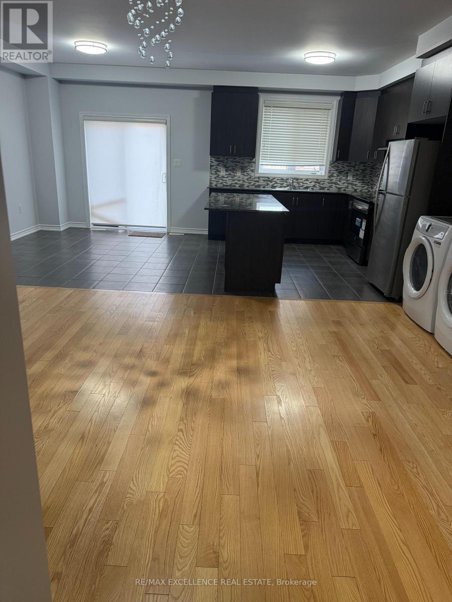 25 Sail Road, Brampton, Ontario  L7A 0G1 - Photo 2 - W12917852