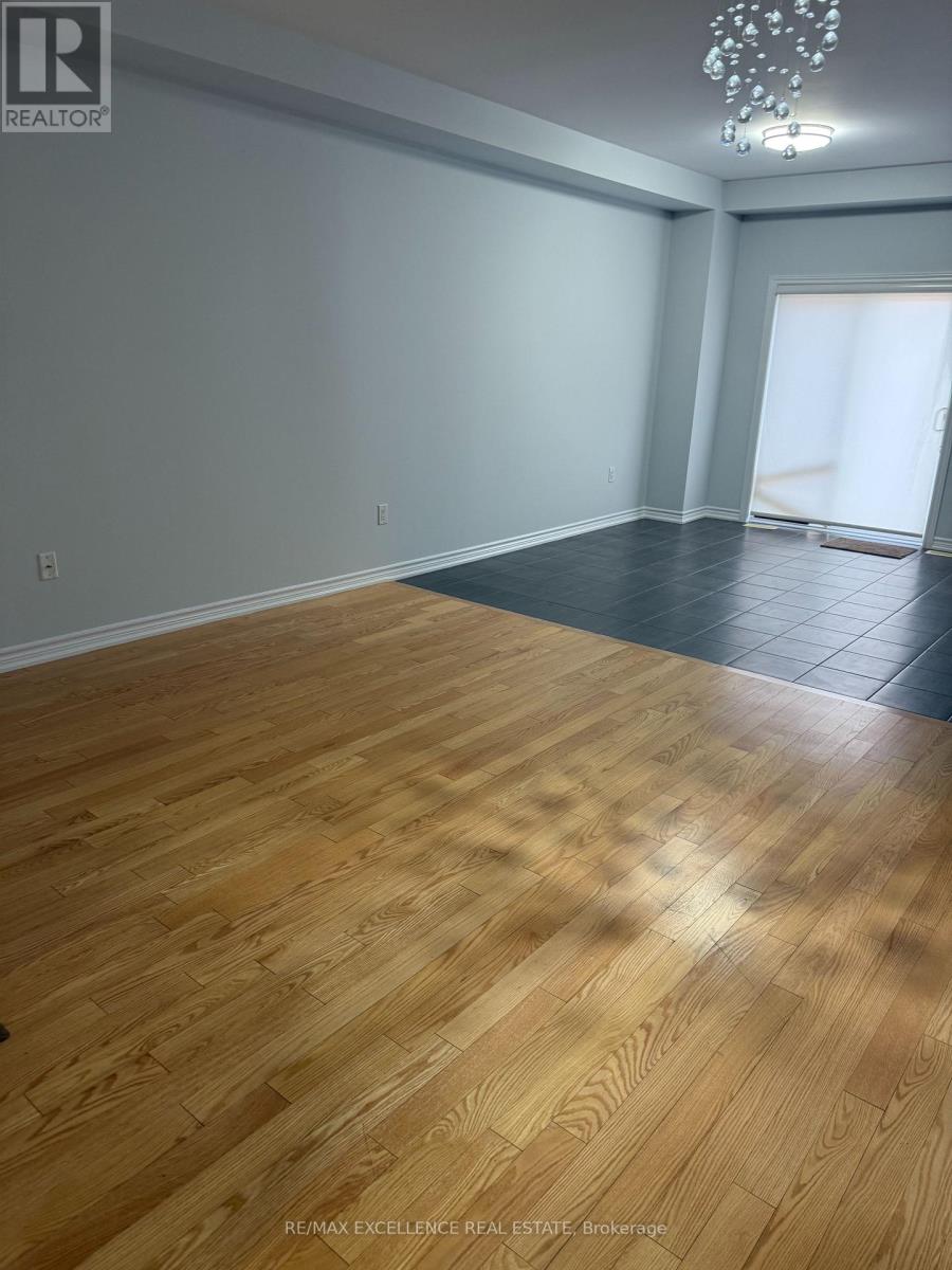 25 Sail Road, Brampton, Ontario  L7A 0G1 - Photo 4 - W12917852