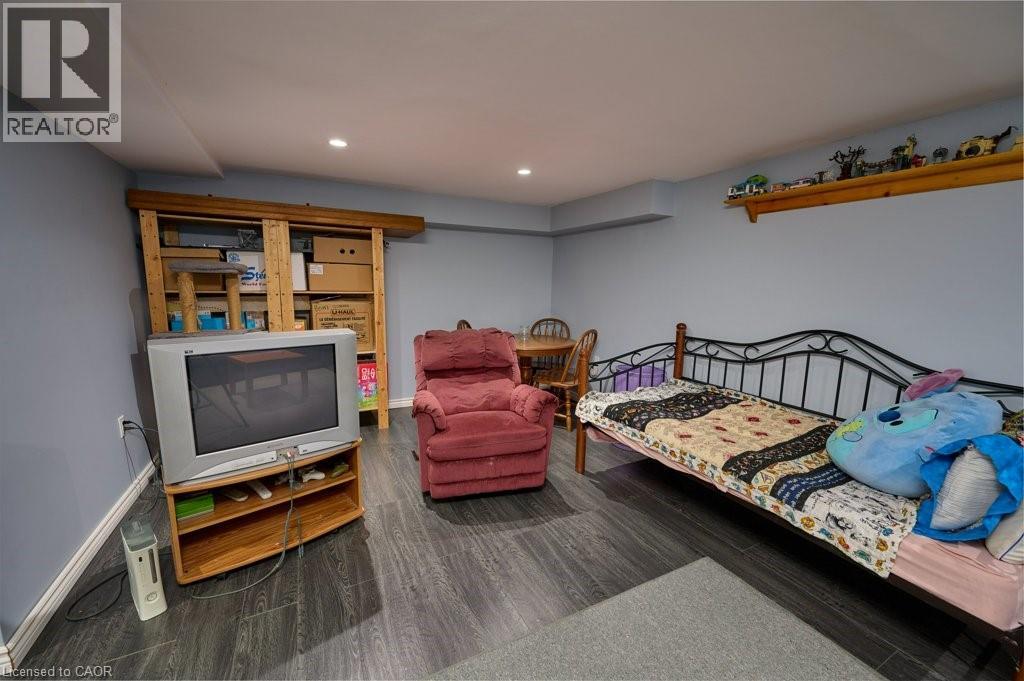 208 Sienna Crescent, Kitchener, Ontario  N2R 1T4 - Photo 28 - 40813749