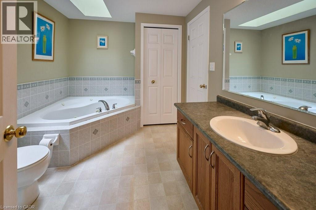 208 Sienna Crescent, Kitchener, Ontario  N2R 1T4 - Photo 22 - 40813749