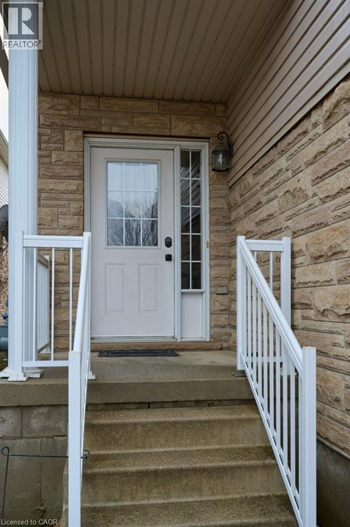 208 Sienna Crescent, Kitchener, Ontario  N2R 1T4 - Photo 4 - 40813749