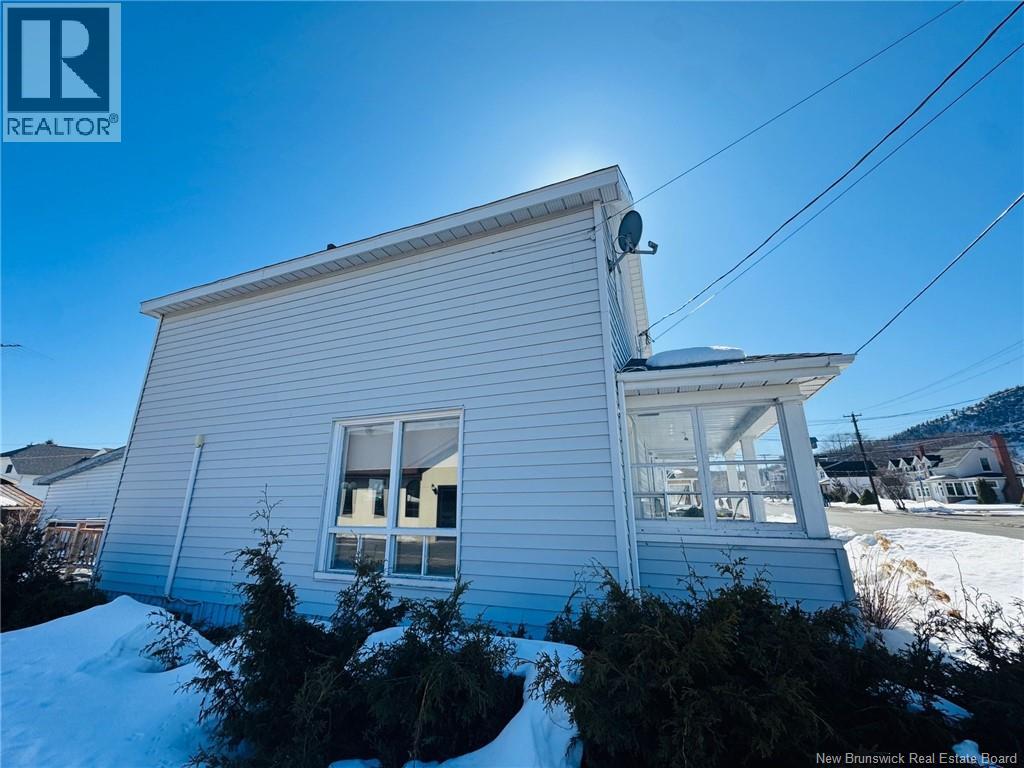 2 Gerrard Street, Campbellton, New Brunswick  E3N 2X6 - Photo 28 - NB135726