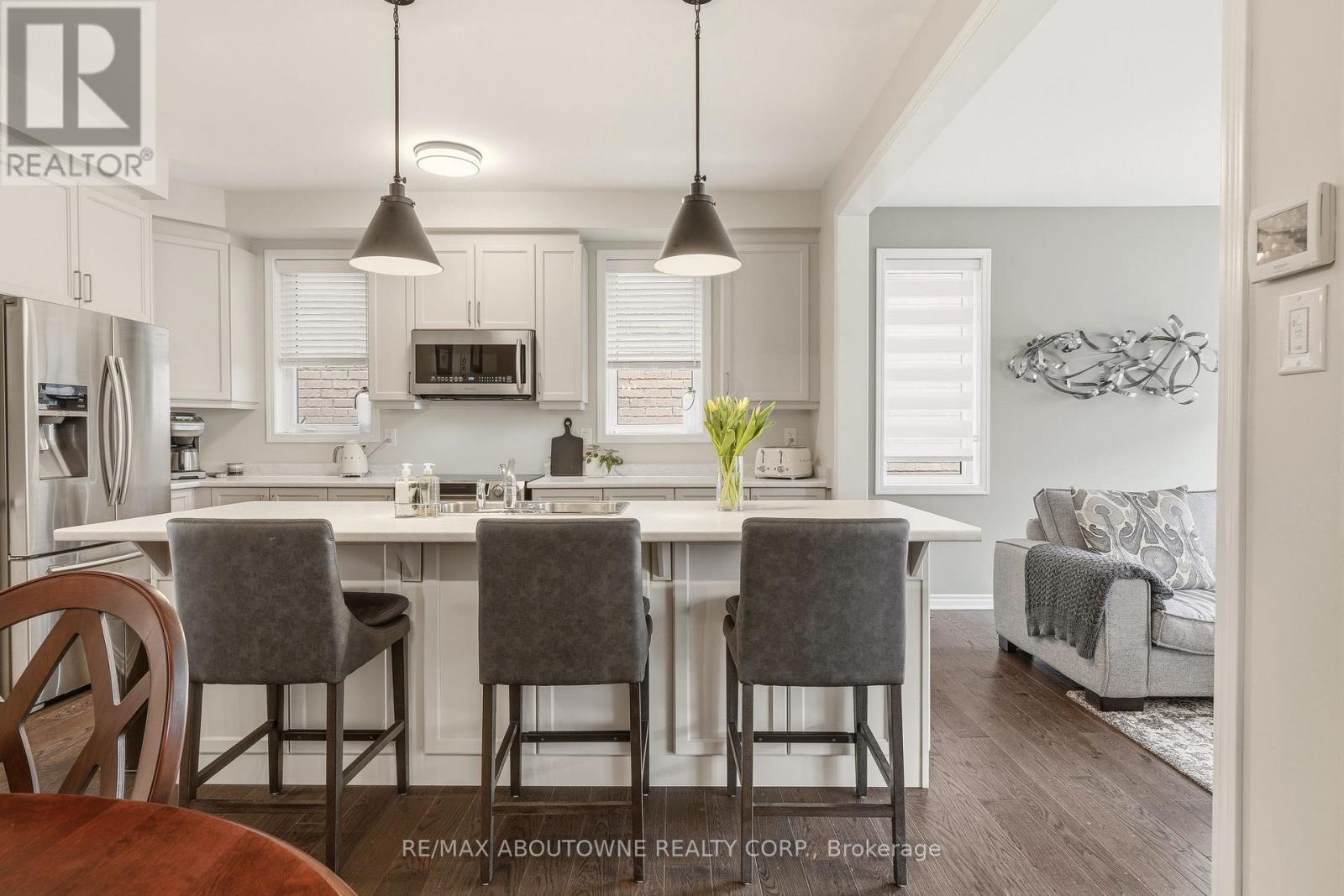 130 Stillwater Crescent, Hamilton, Ontario  L0R 2H1 - Photo 11 - X12917804