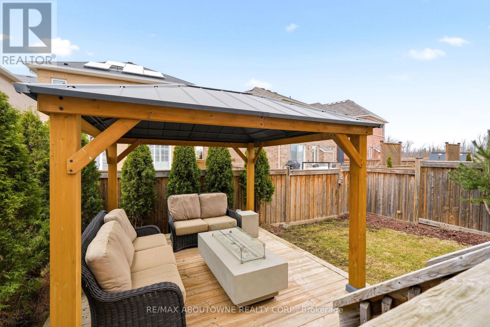 130 Stillwater Crescent, Hamilton, Ontario  L0R 2H1 - Photo 35 - X12917804