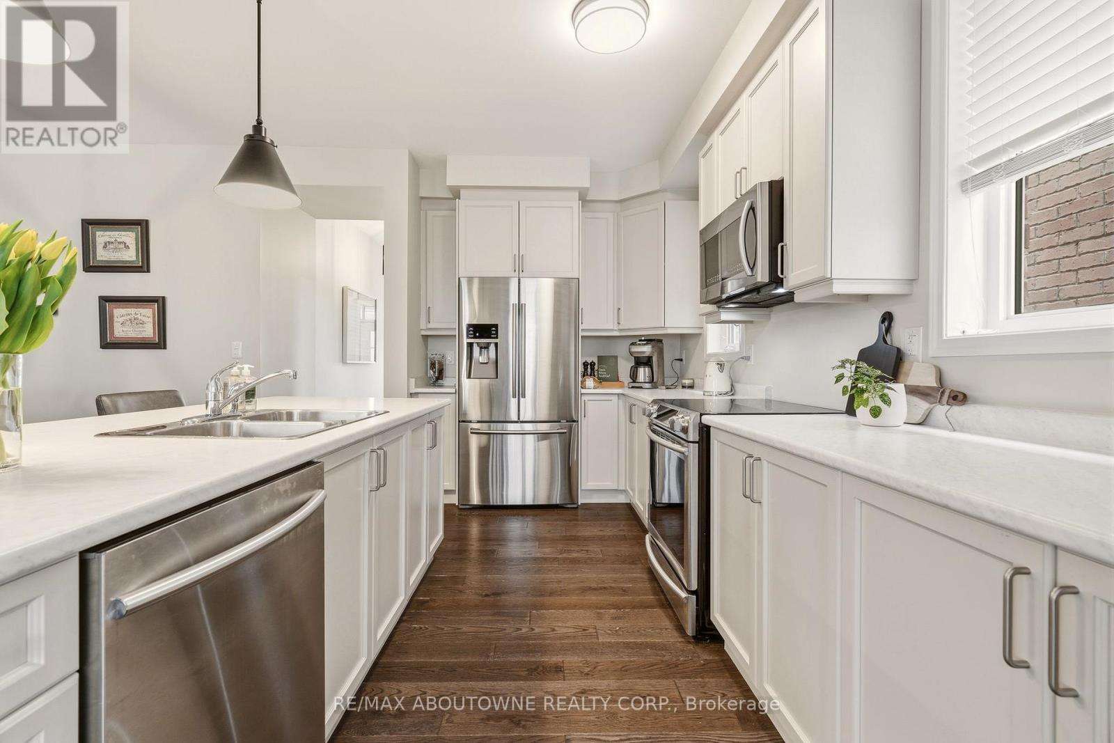 130 Stillwater Crescent, Hamilton, Ontario  L0R 2H1 - Photo 9 - X12917804