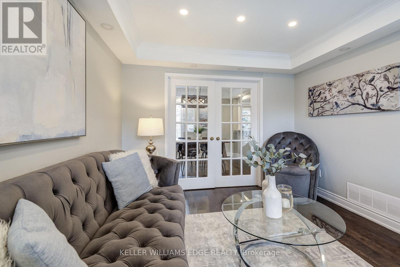 18 Desantis Court, Hamilton, Ontario  L8W 3A9 - Photo 6 - X12917836