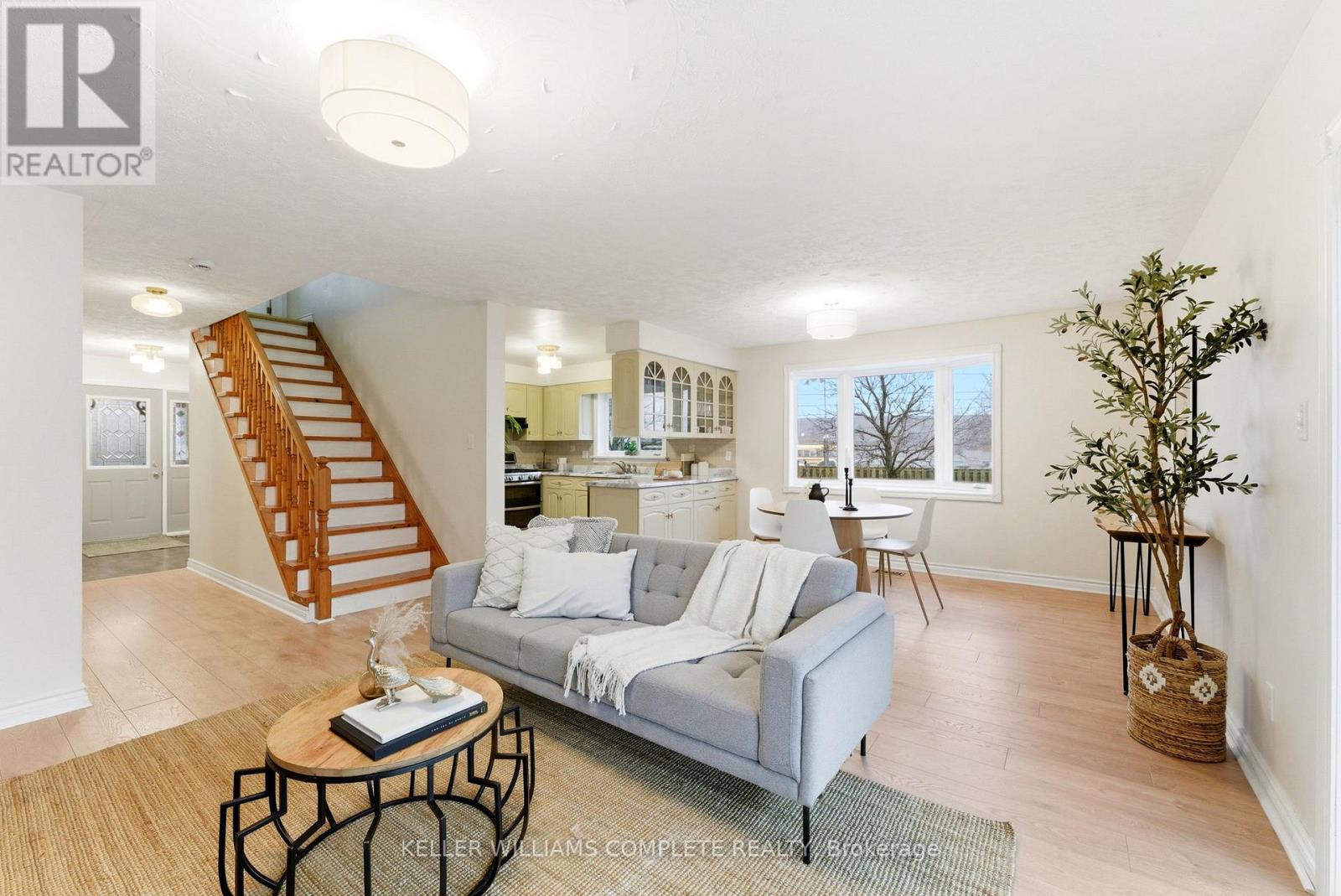 72 Wade Road, West Lincoln, Ontario  L0R 2A0 - Photo 8 - X12917840