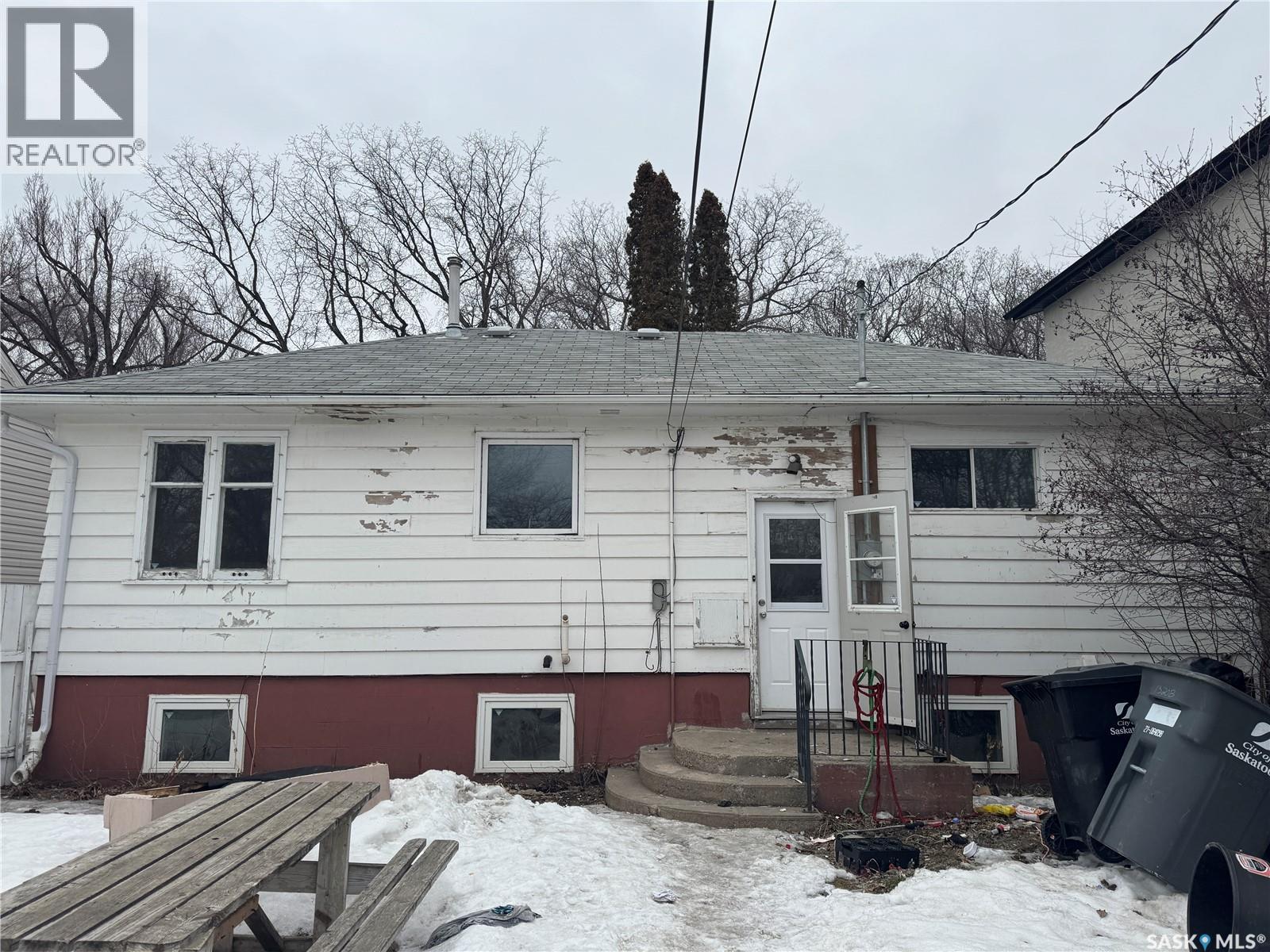 1318 B Avenue N, Saskatoon, Saskatchewan  S7L 1G5 - Photo 34 - SK031249