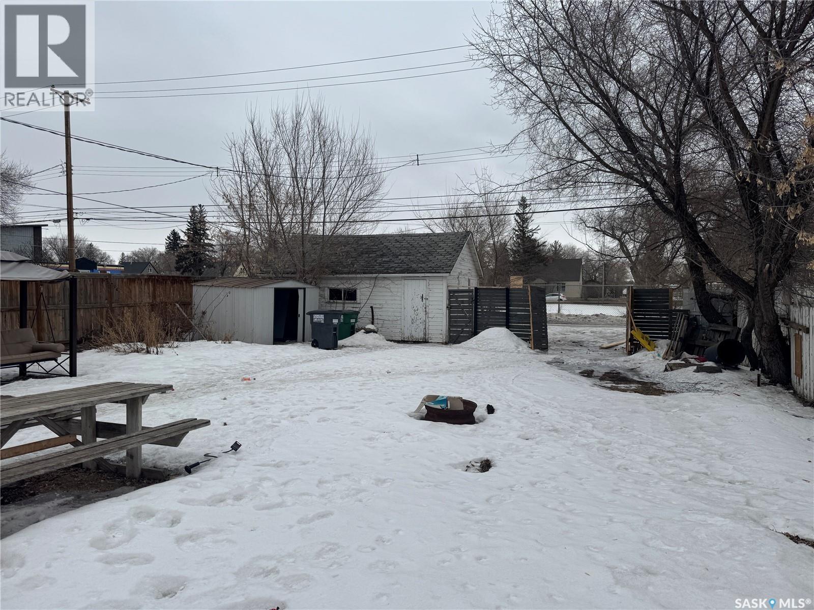 1318 B Avenue N, Saskatoon, Saskatchewan  S7L 1G5 - Photo 36 - SK031249