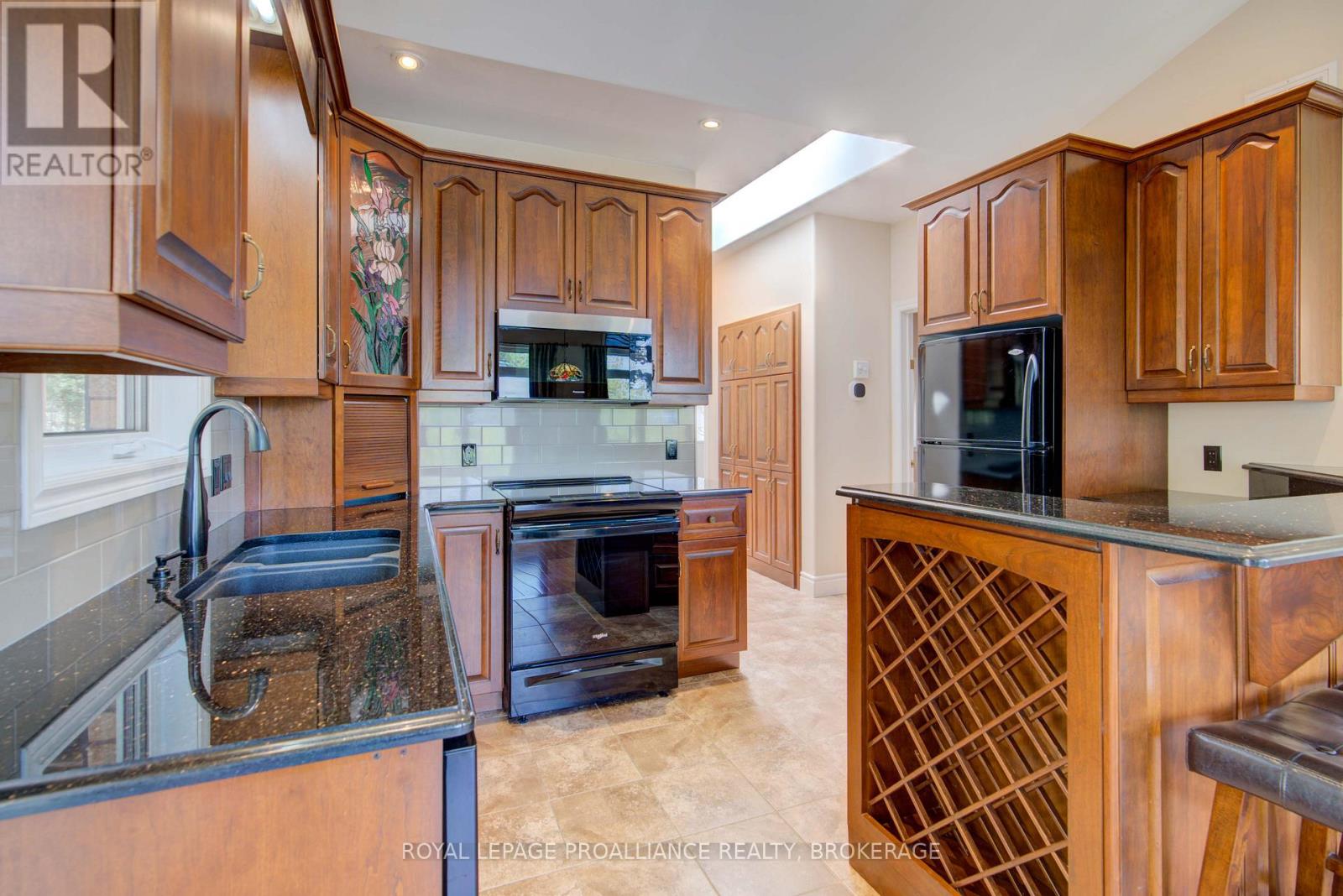 1133 Sassy Tree Lane, Frontenac, Ontario  K0H 1W0 - Photo 15 - X12917892