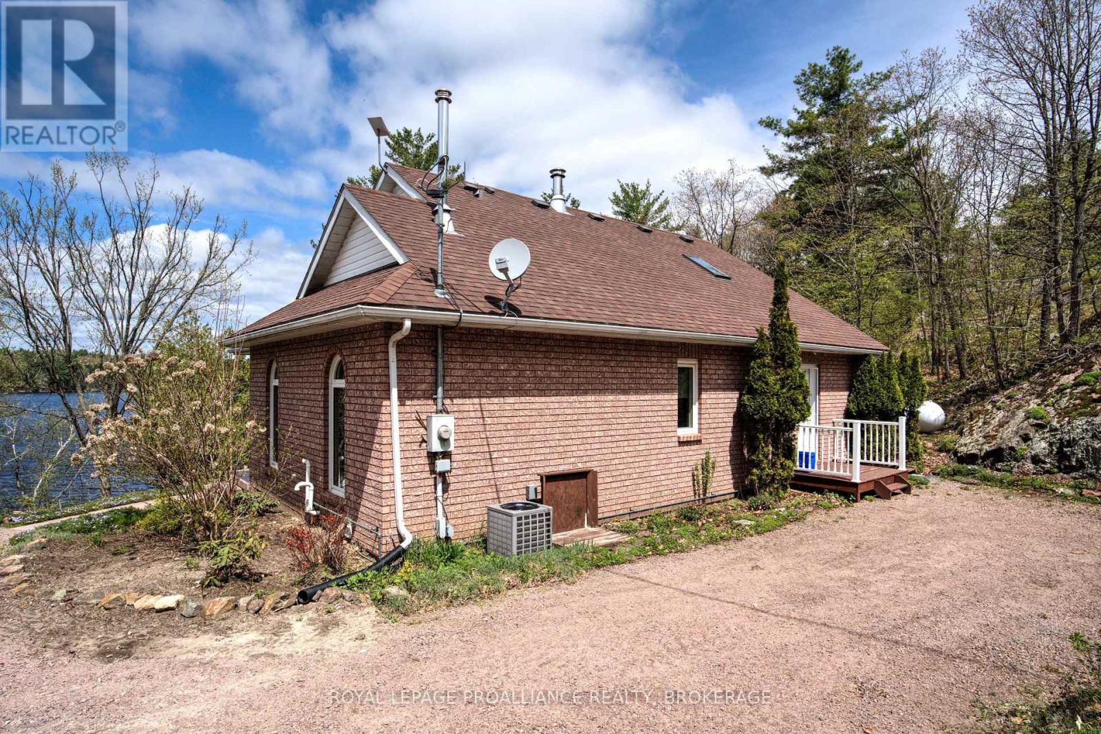 1133 Sassy Tree Lane, Frontenac, Ontario  K0H 1W0 - Photo 34 - X12917892