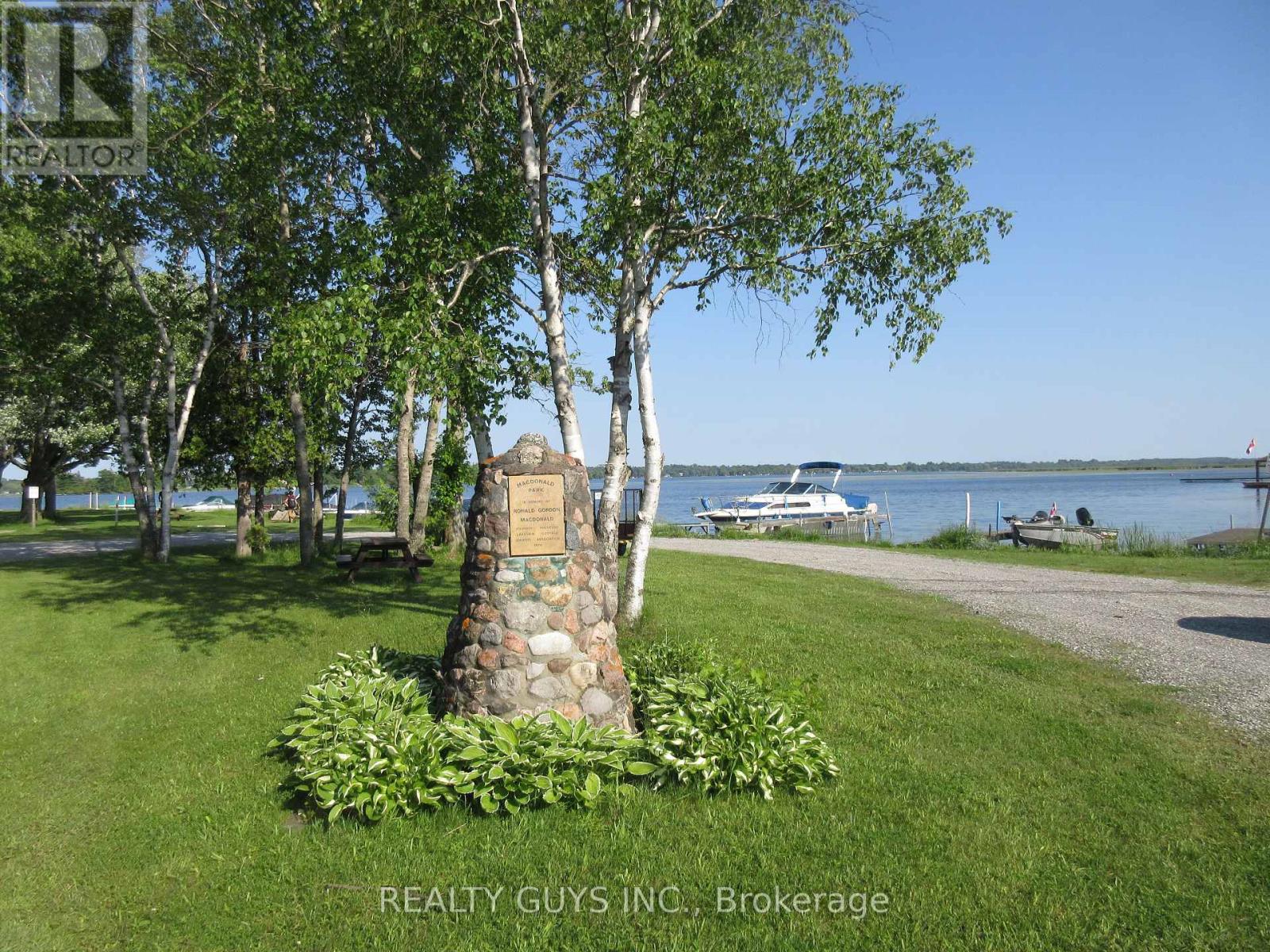 223 Crosby Drive, Kawartha Lakes, Ontario  K0M 1A0 - Photo 44 - X12917898