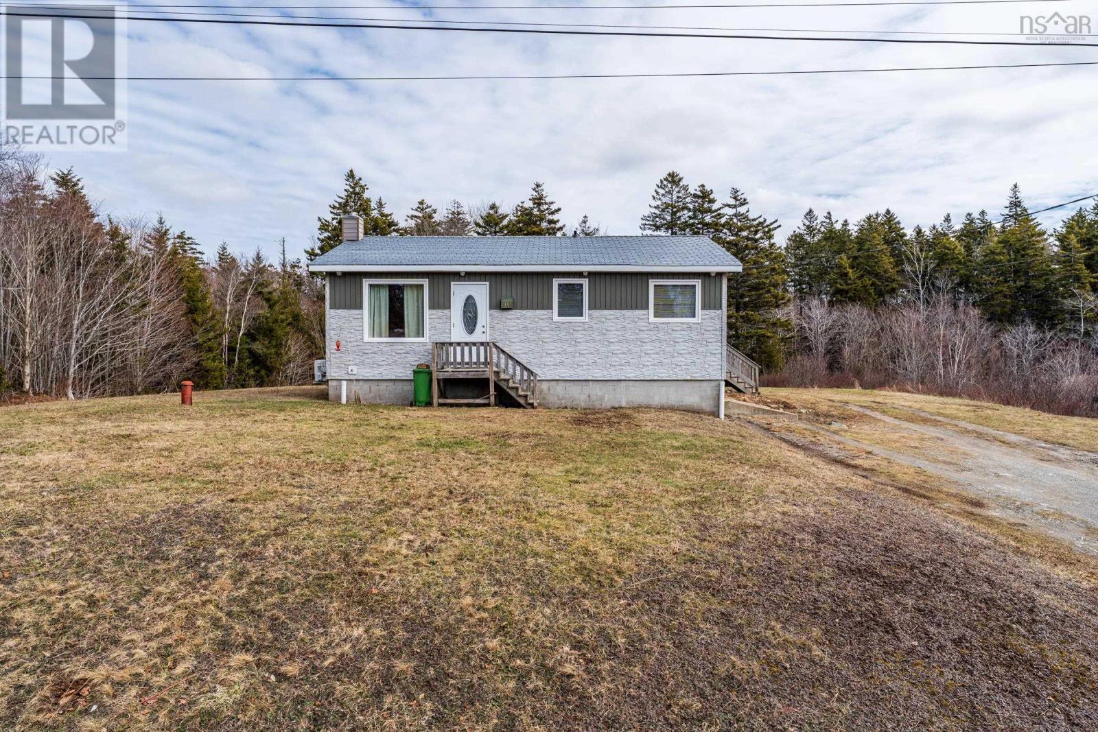 39 Oakridge Road, Church Point, Nova Scotia  B0W 1M0 - Photo 1 - 202605214