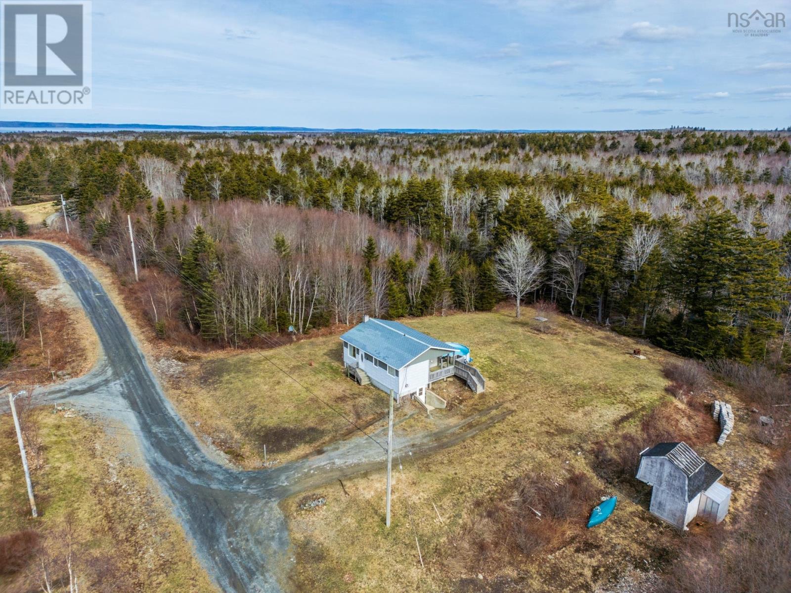 39 Oakridge Road, Church Point, Nova Scotia  B0W 1M0 - Photo 37 - 202605214